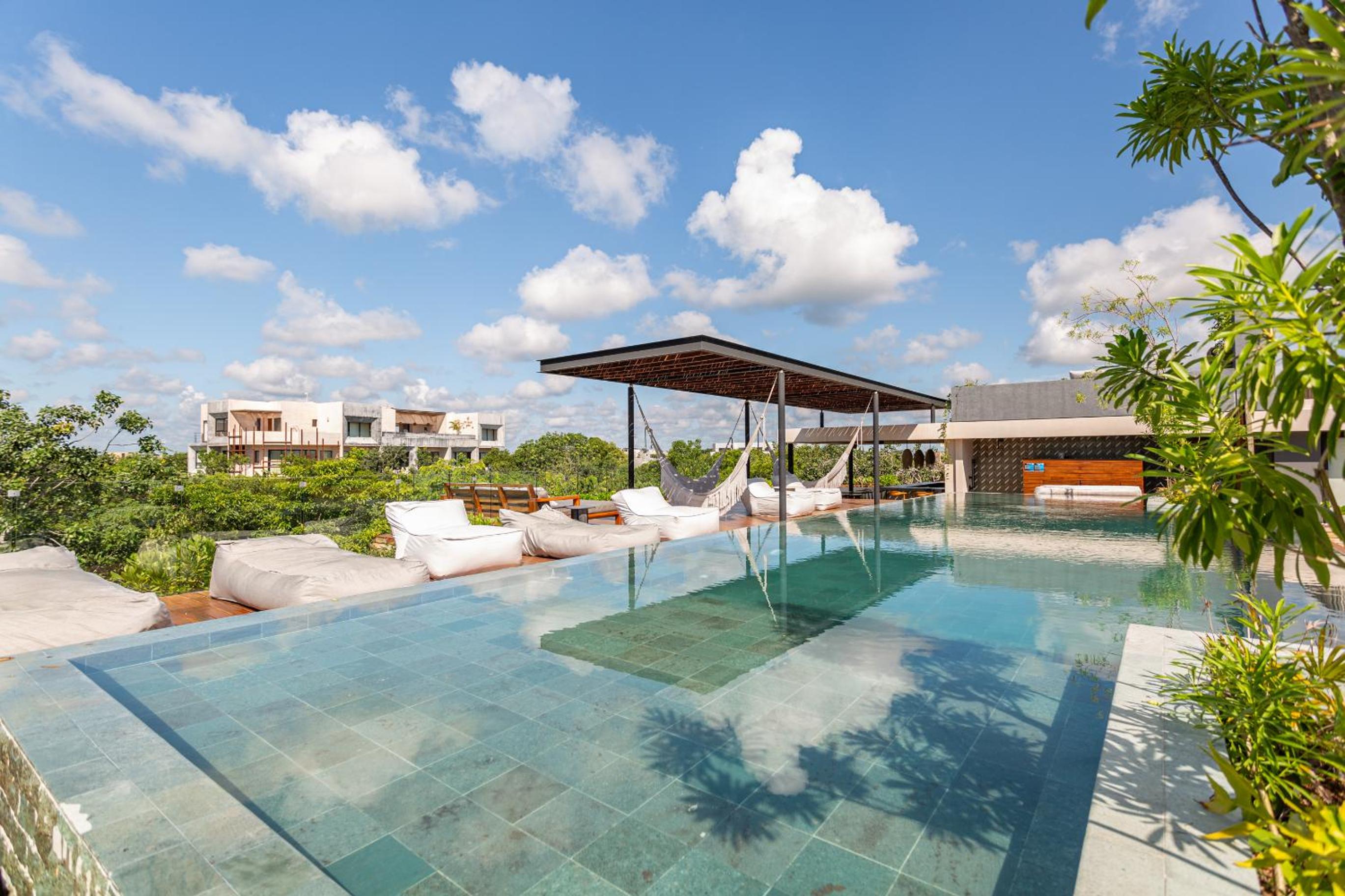 LUXURY CONDO, Infinity & Cenote Pools, Miraluna, Aldea Zama Tulum