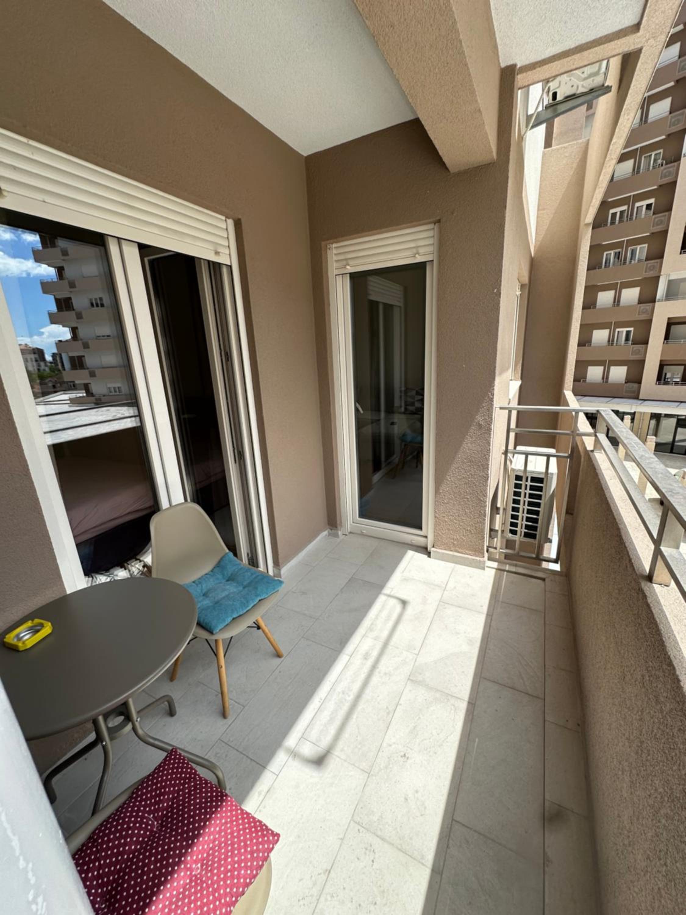 Cozy 1bd apartment Central point-GARAGE available 5e per day