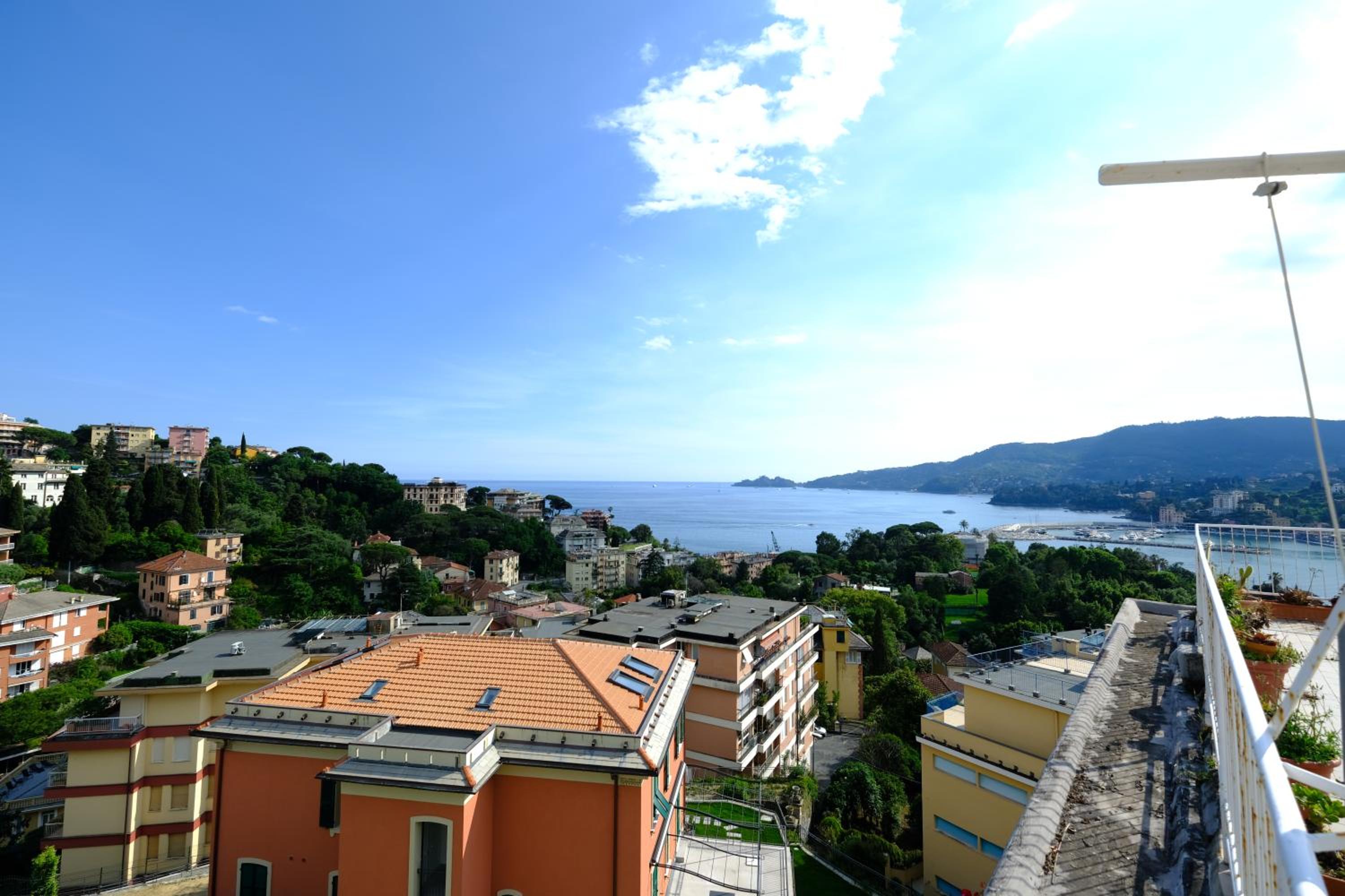 Terrazza su Portofino by PortofinoVacanze