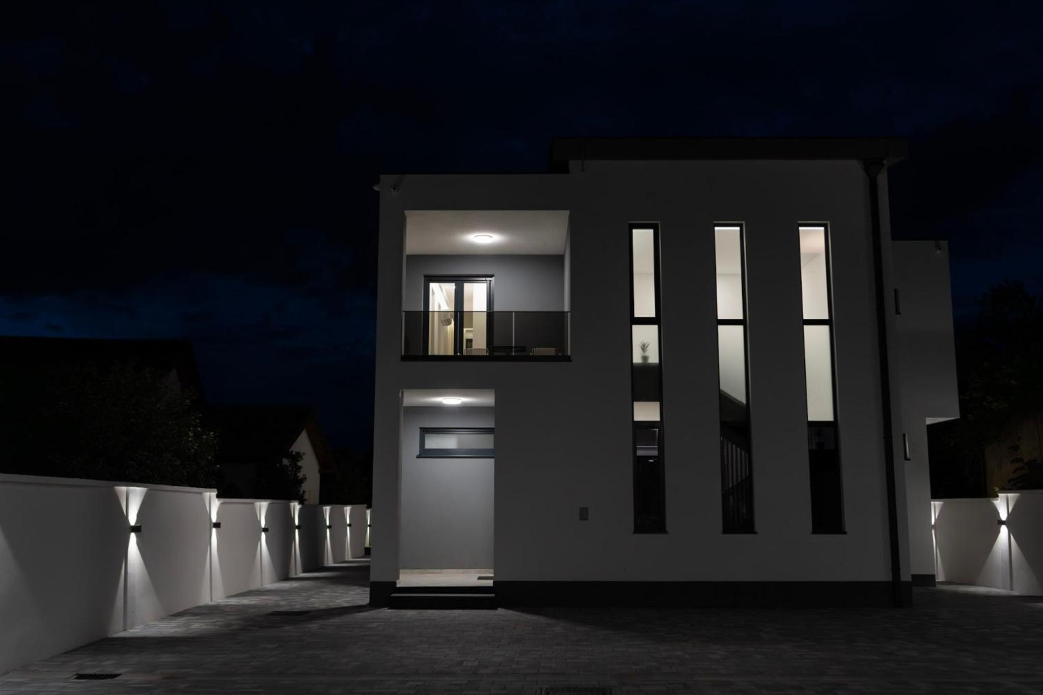 Villa H