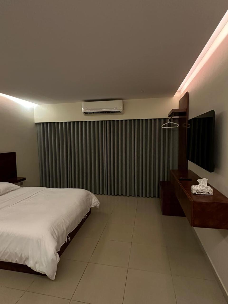 Al Mansour Hotel Apartments view 4