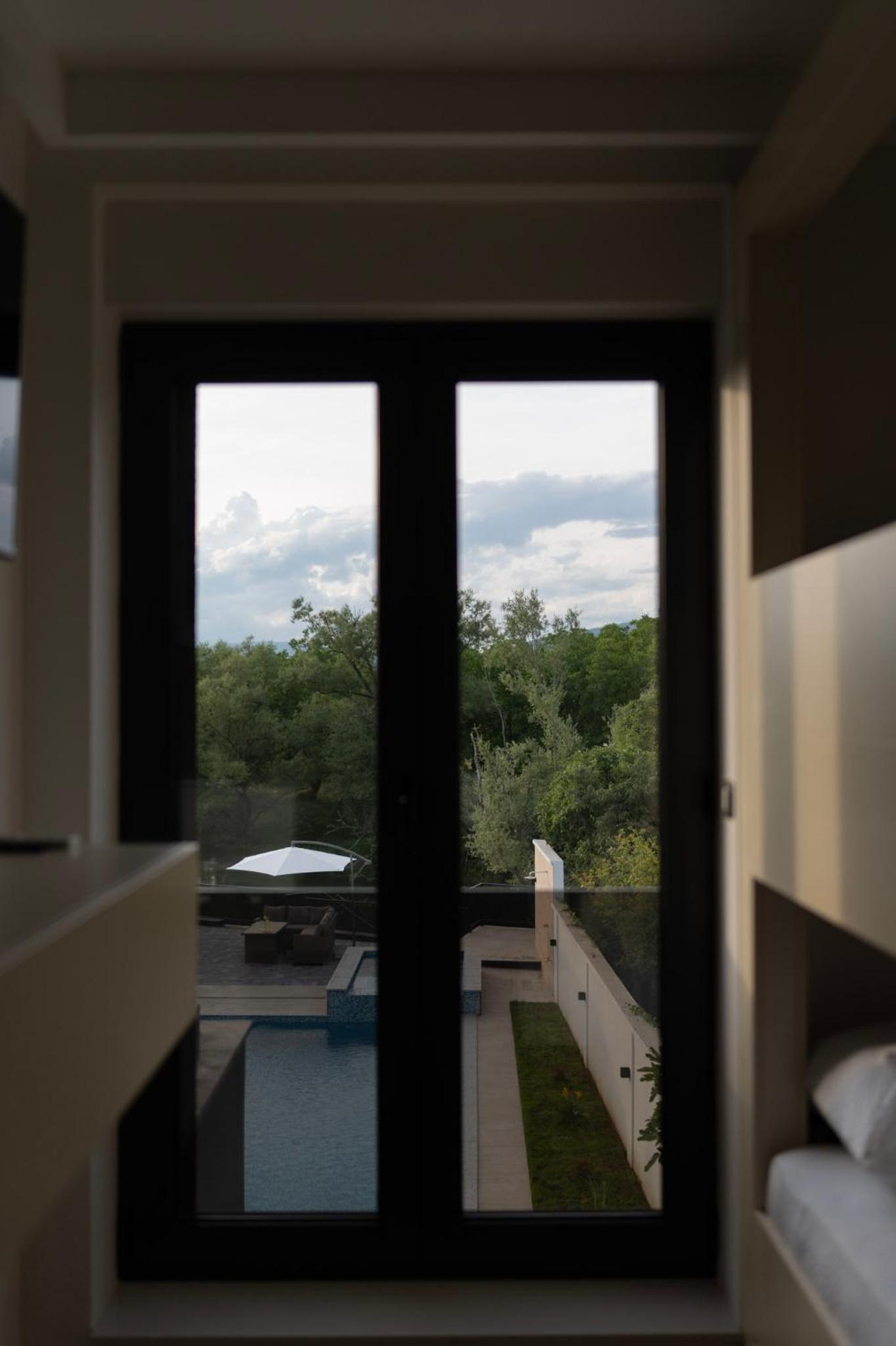 Villa H