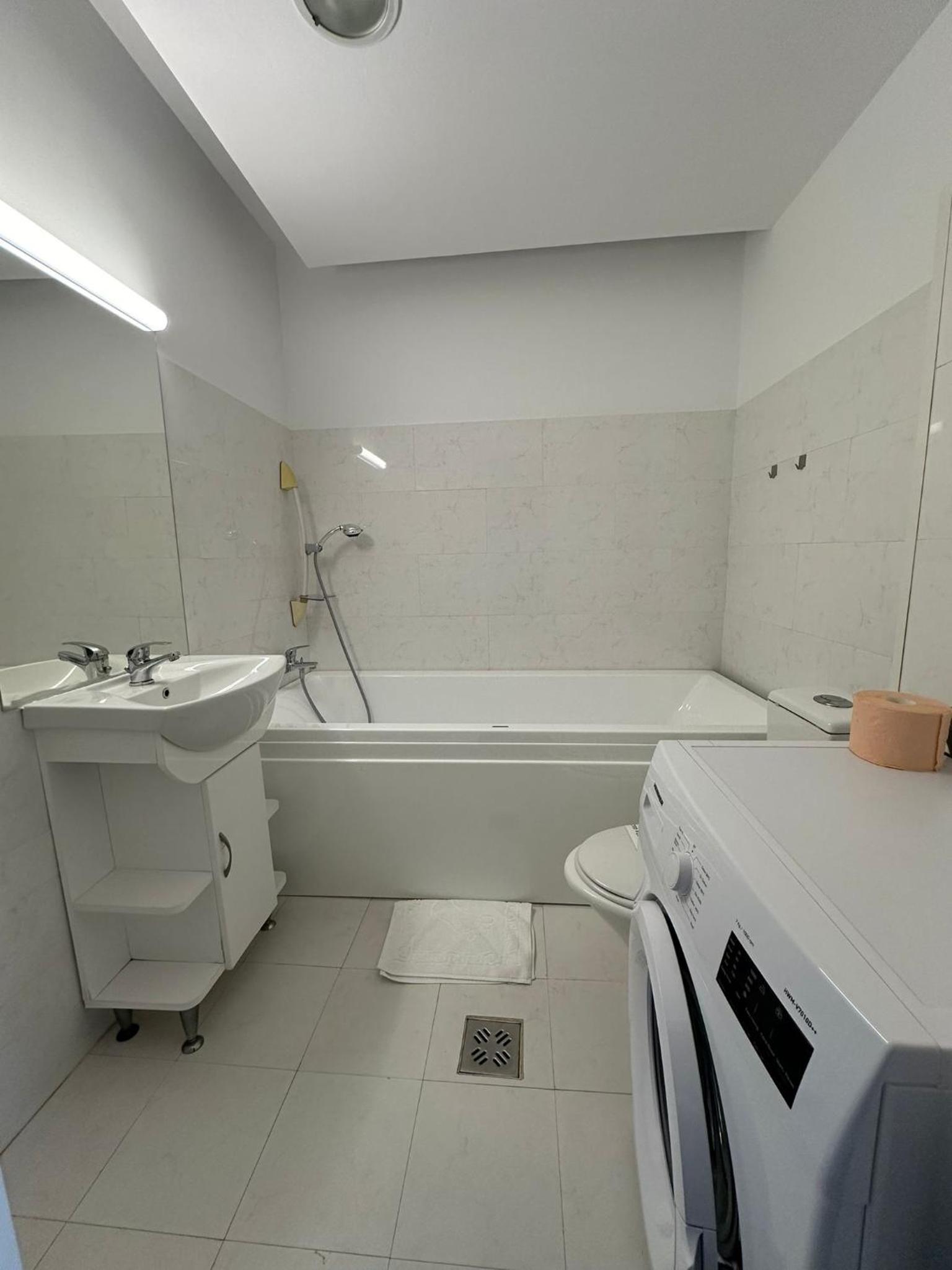 Riviera Unirii Residence view 4