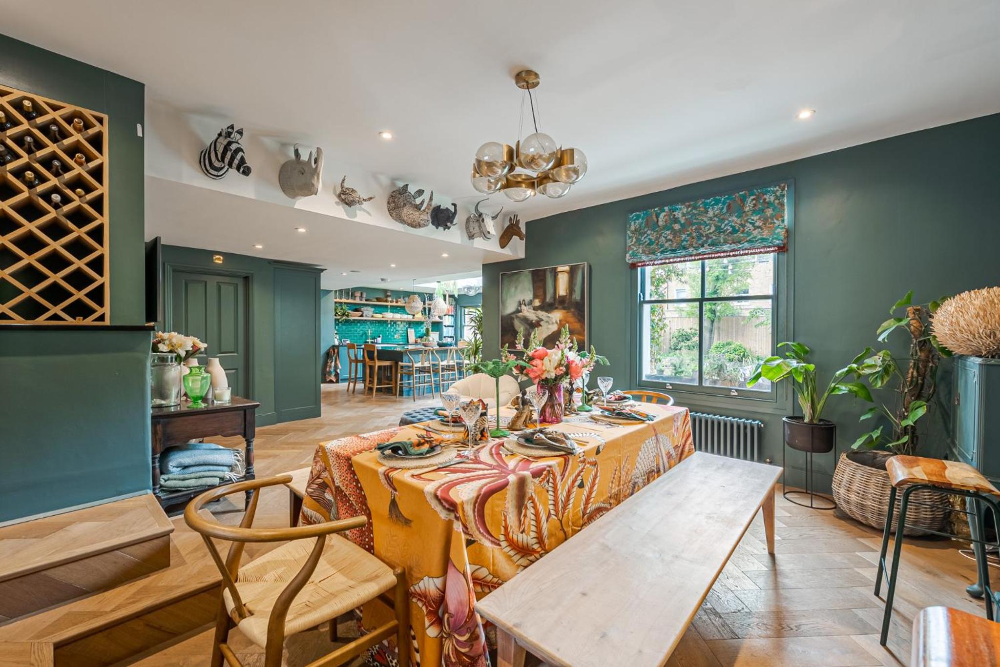 Heaver House - stunning, large, 5BR house nr tube and tooting common