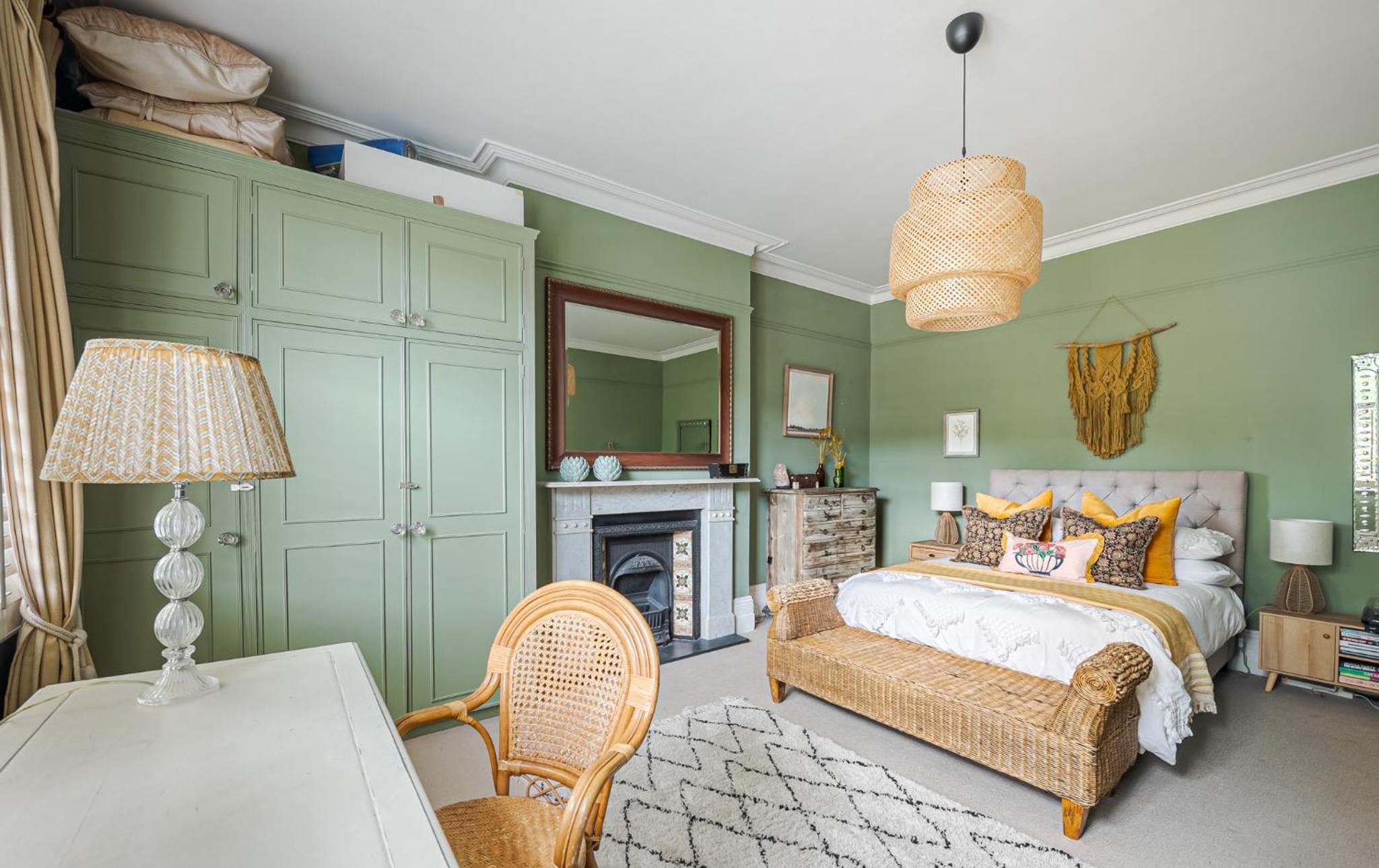 Heaver House - stunning, large, 5BR house nr tube and tooting common