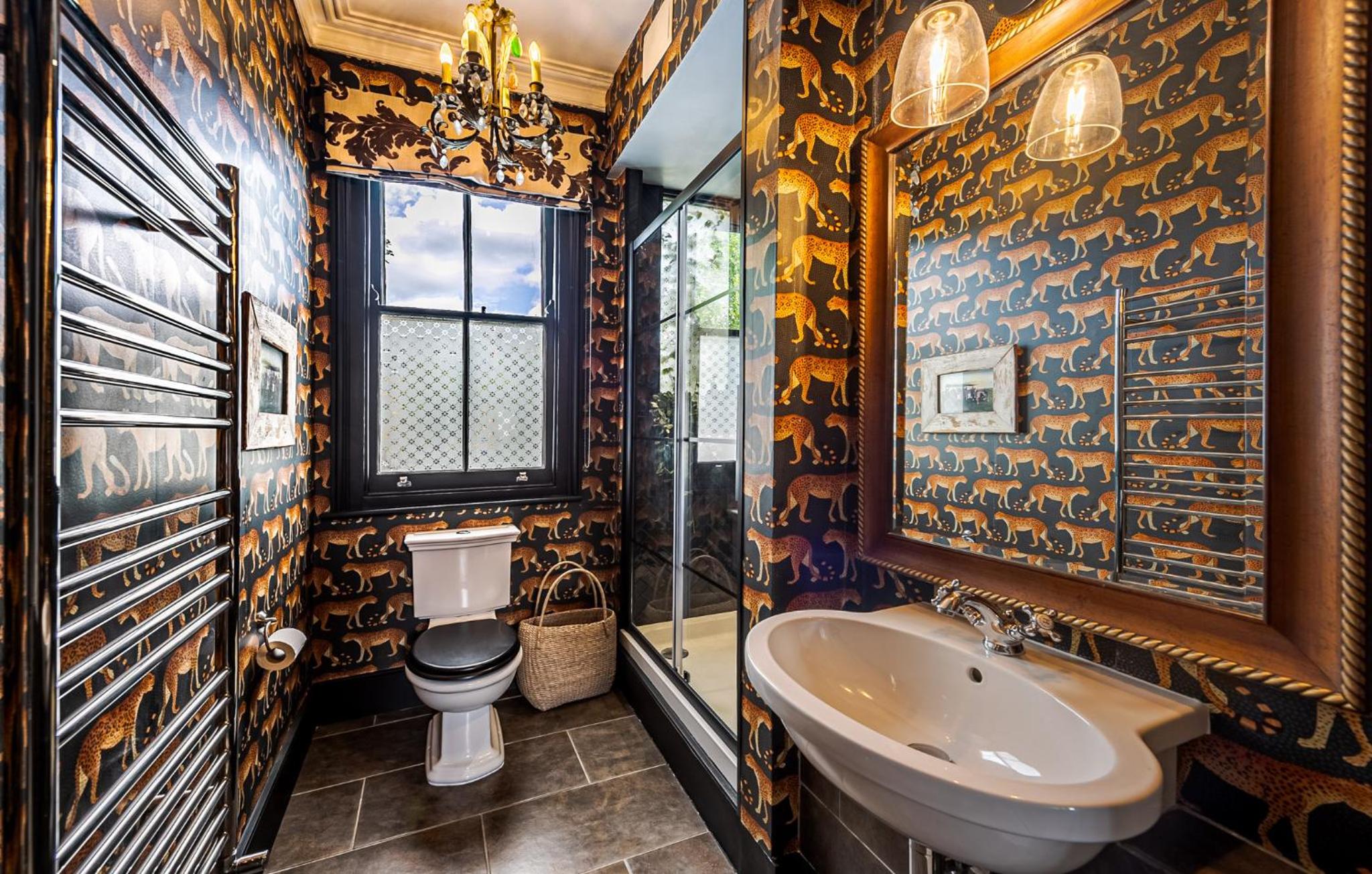 Heaver House - stunning, large, 5BR house nr tube and tooting common