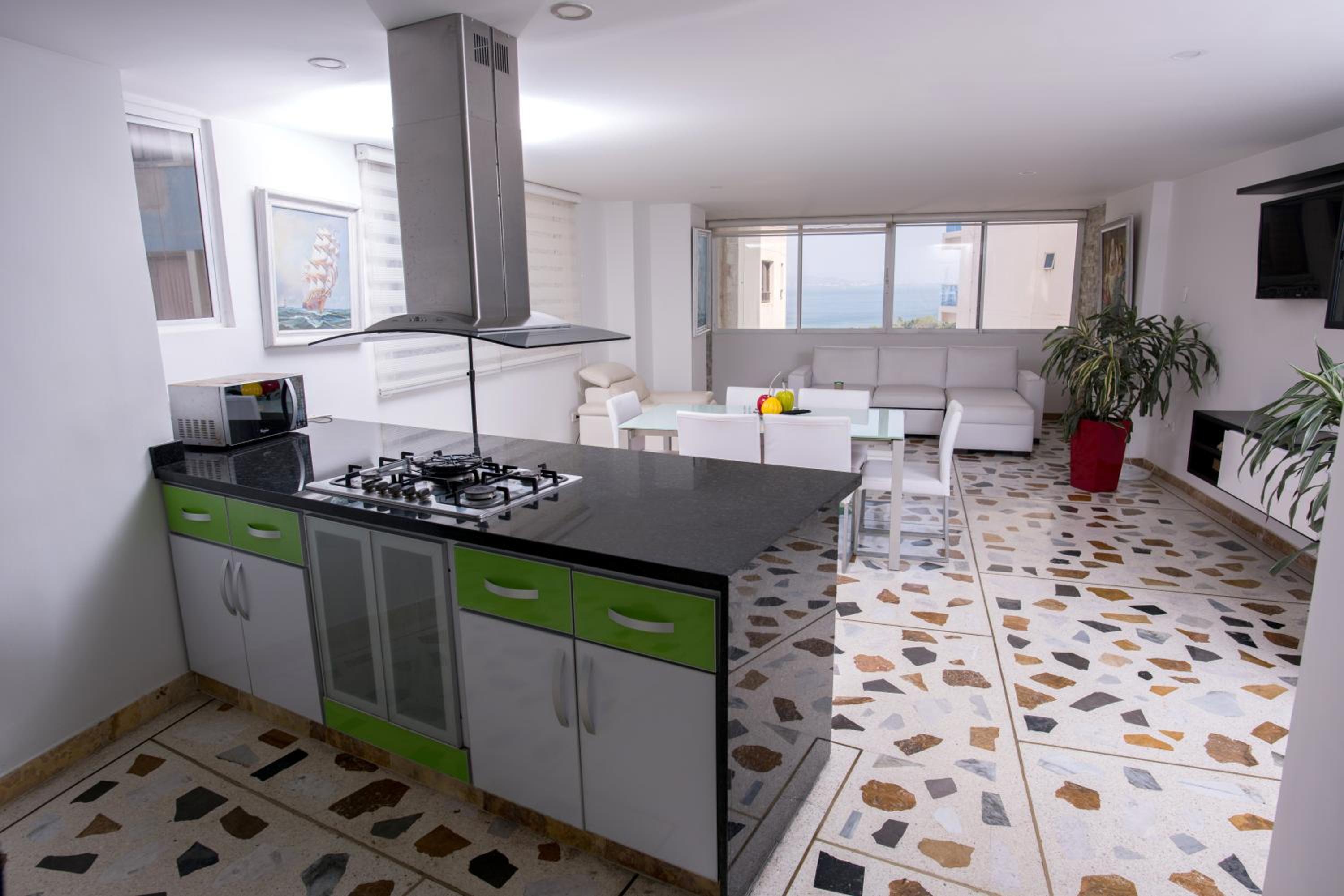 Excelentes Apartamentos Frente Al Mar