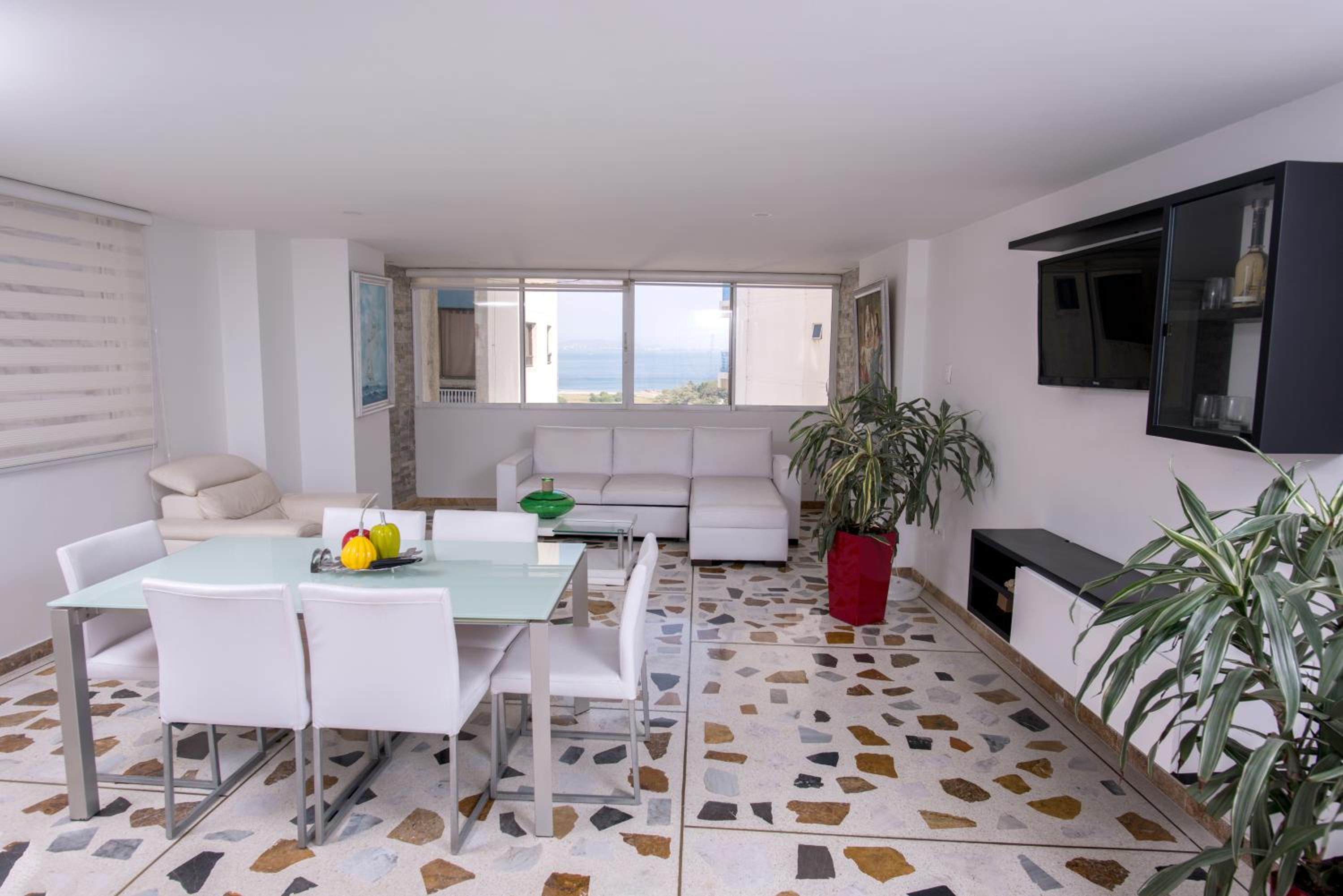 Excelentes Apartamentos Frente Al Mar