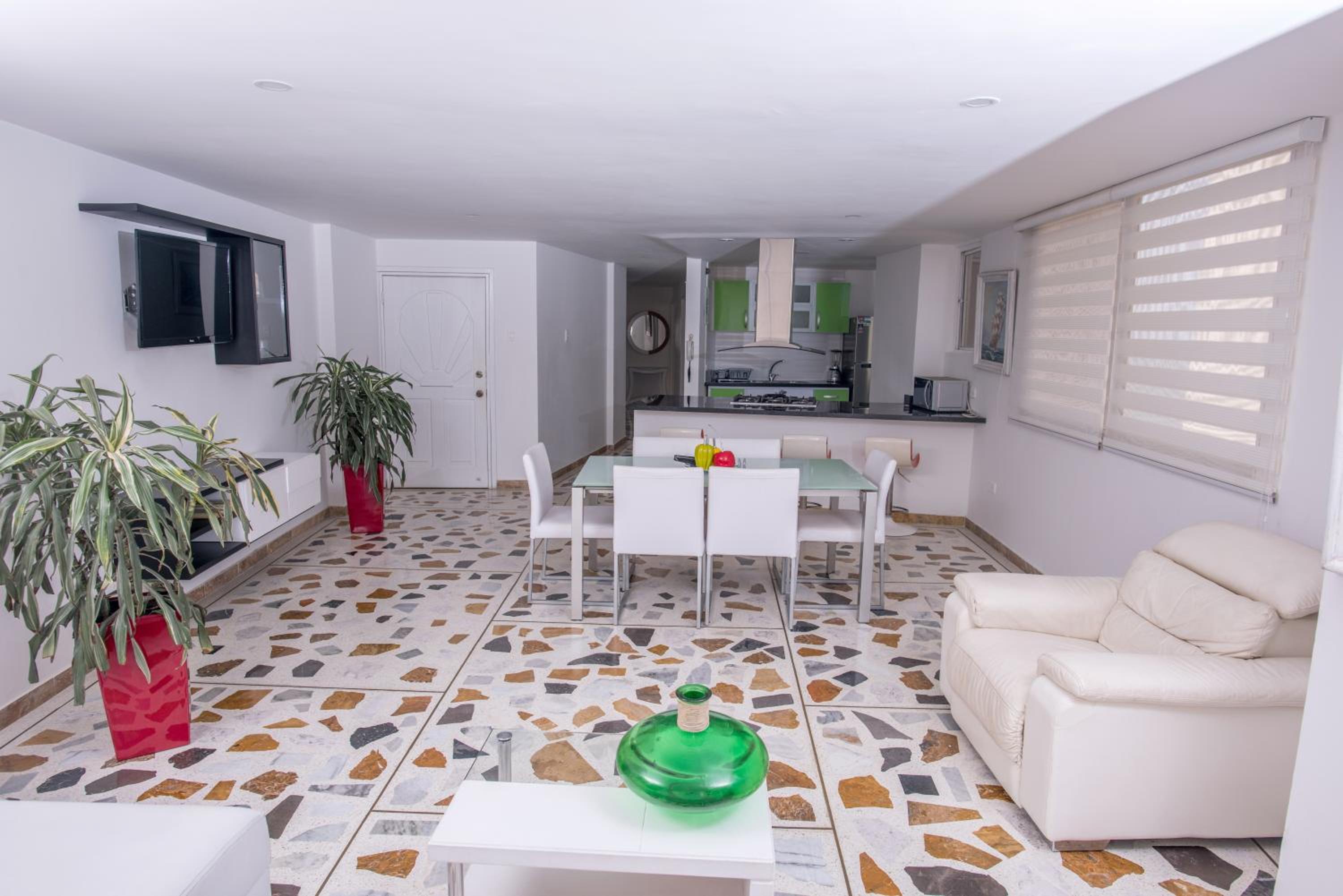 Excelentes Apartamentos Frente Al Mar