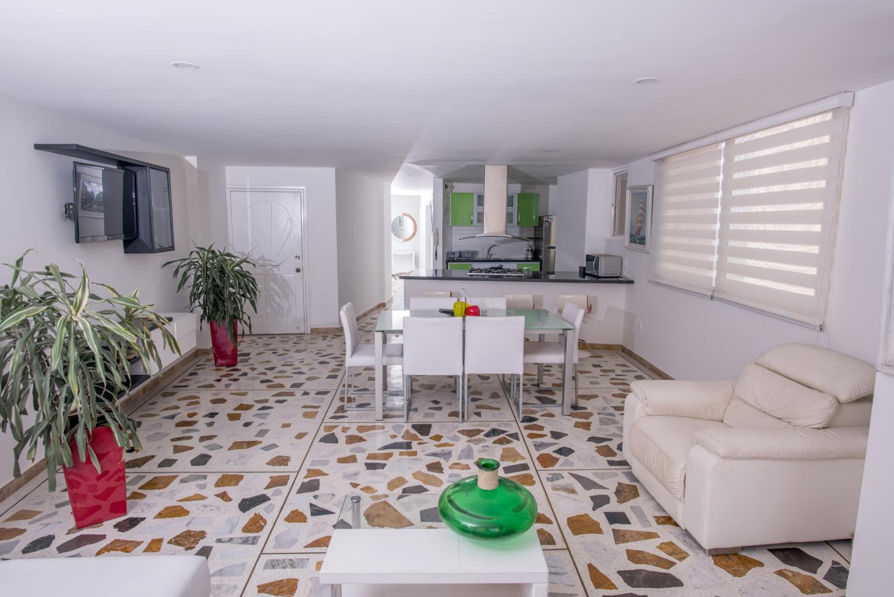 Excelentes Apartamentos Frente Al Mar