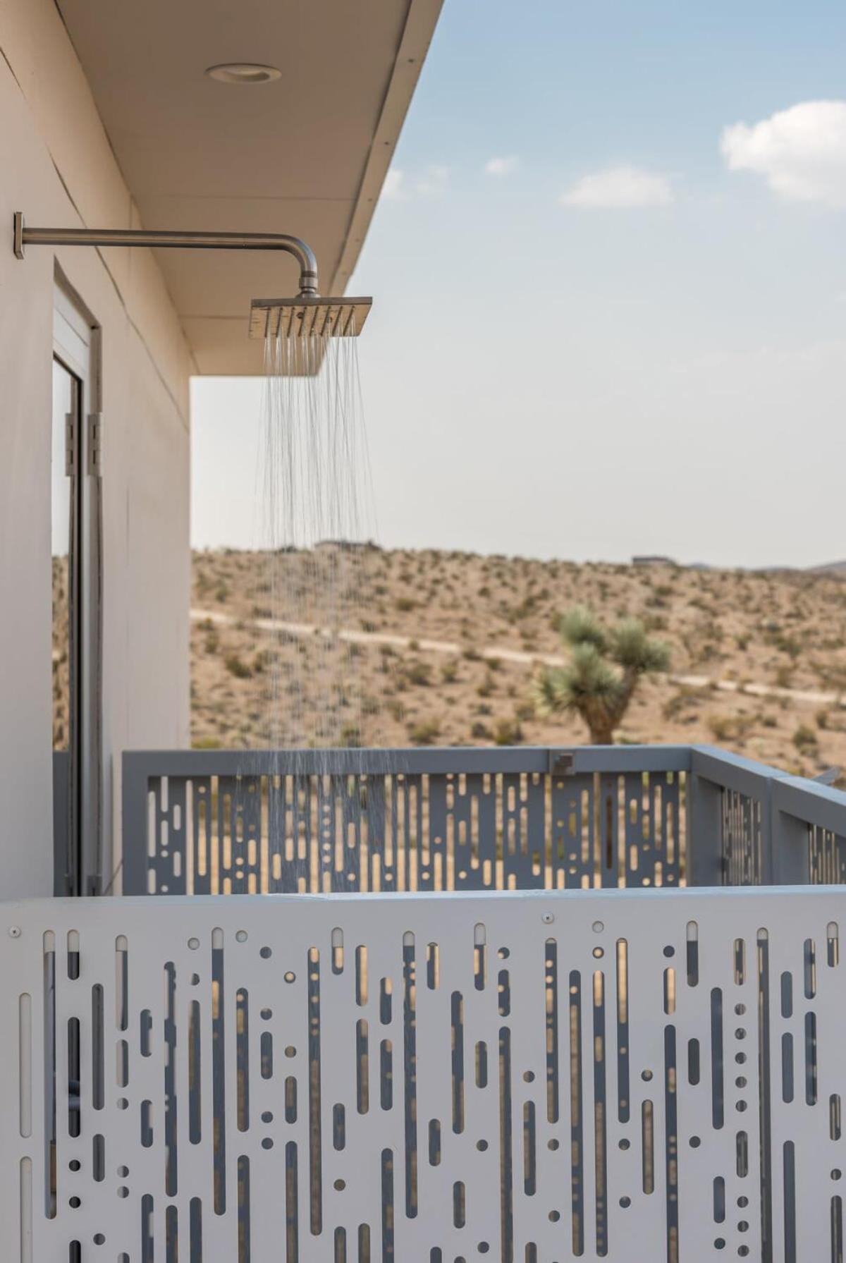 Pause House - AM - your break in Joshua Tree view 4