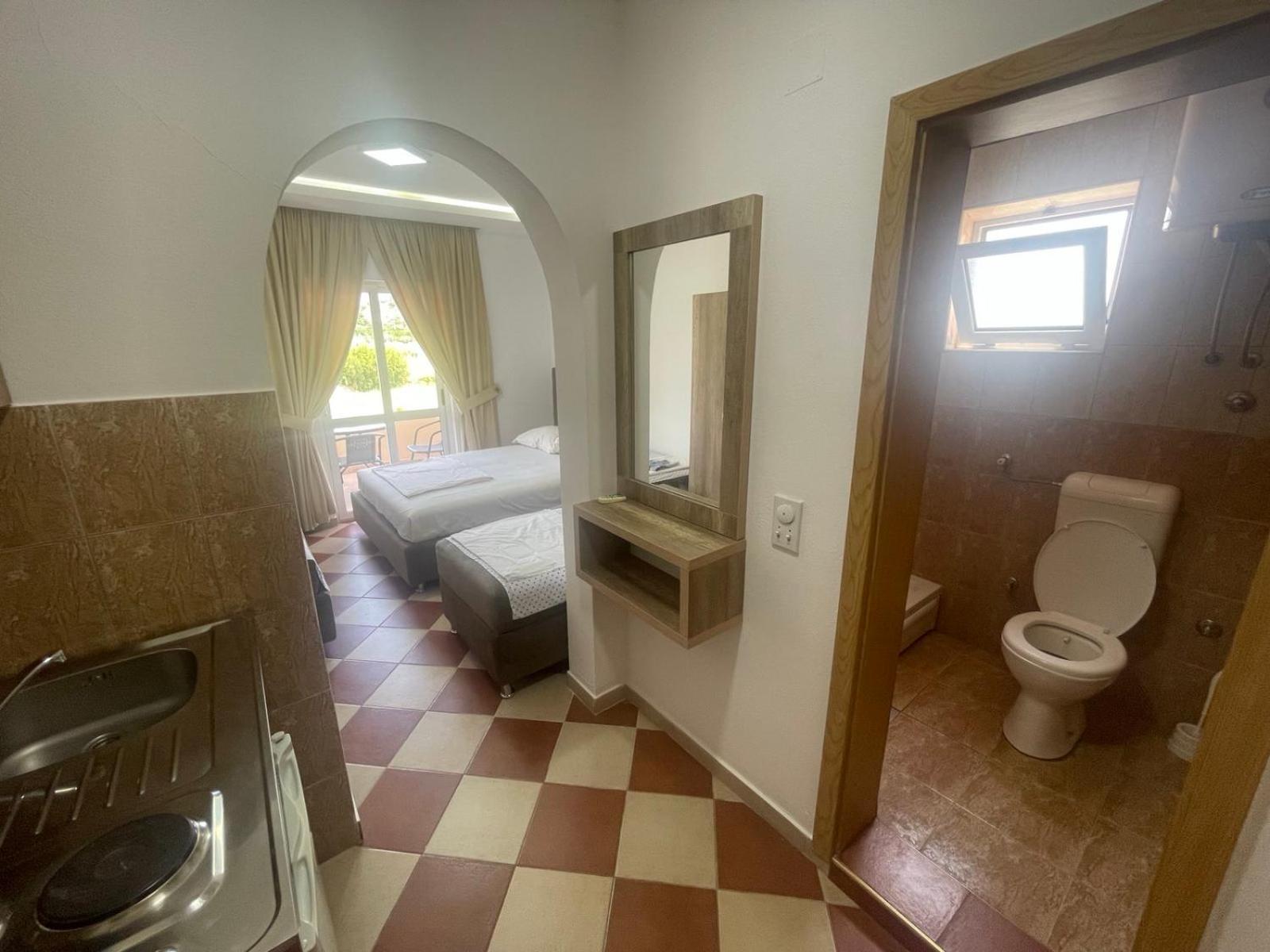 Kodra Apartments