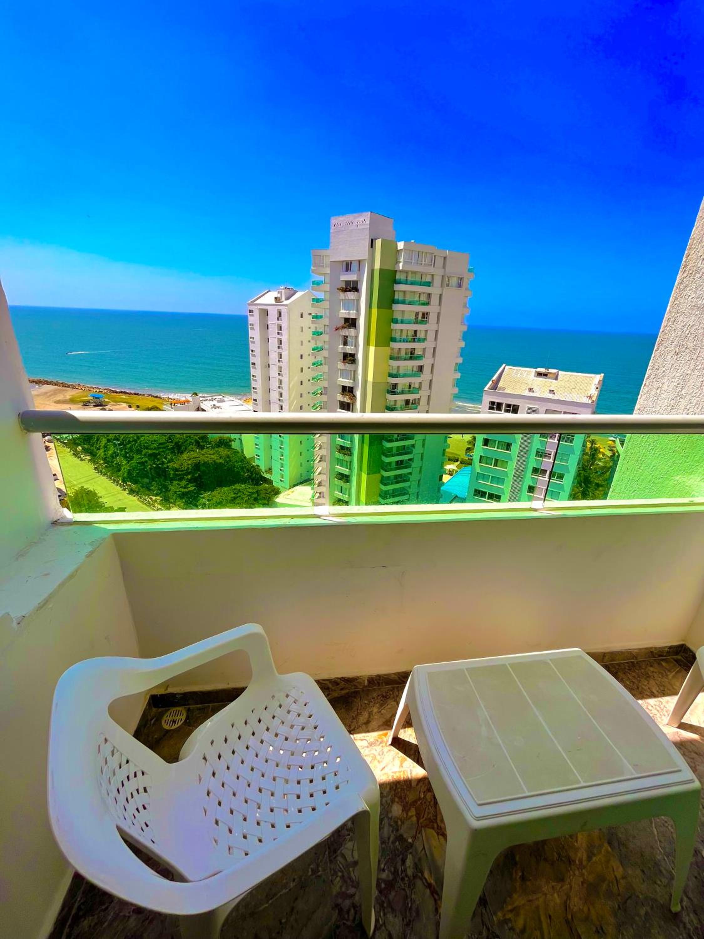 Excelentes Apartamentos Frente Al Mar