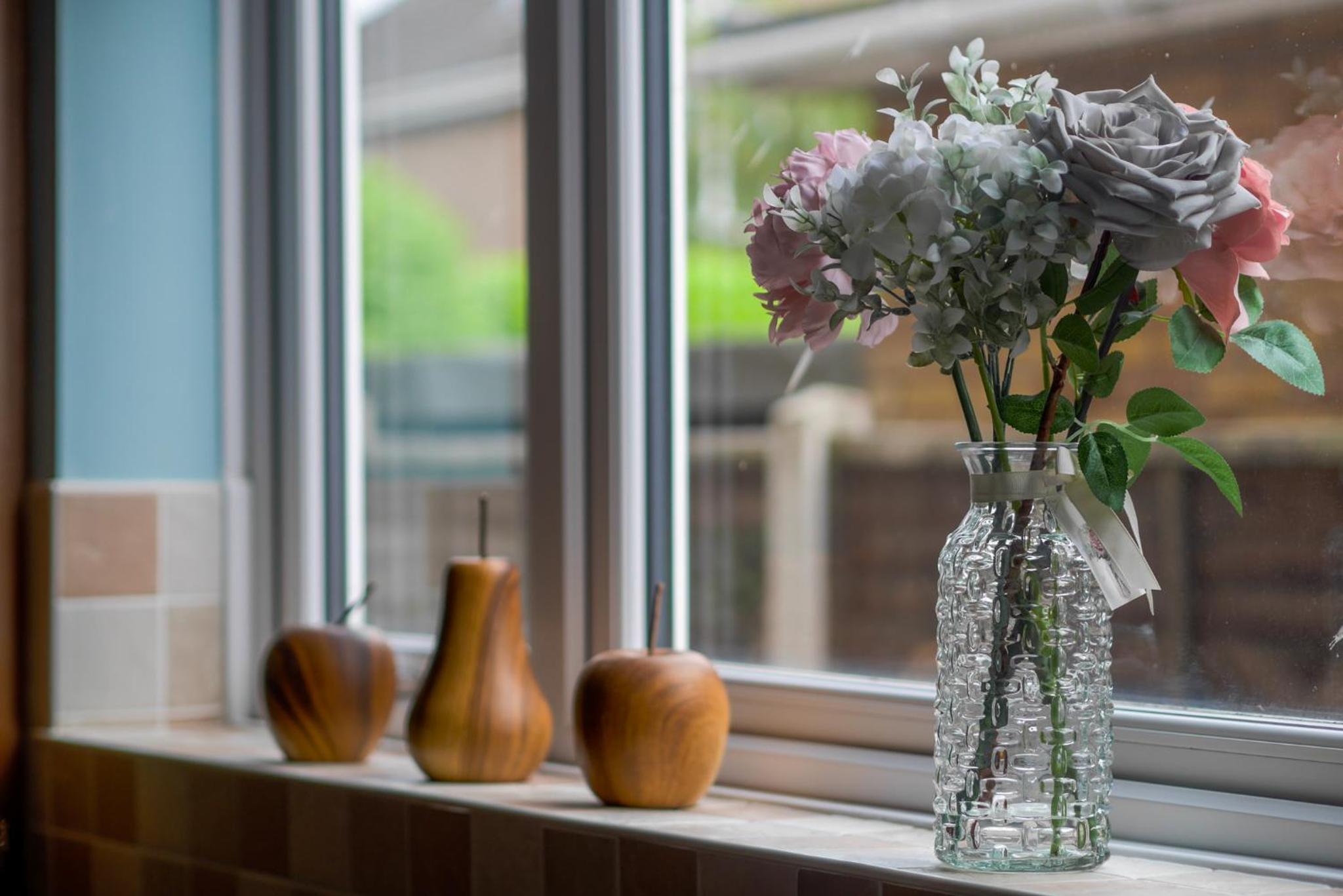 Modern 4 Bedroom Detatched House
