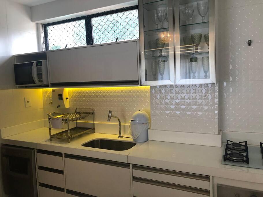 Lindo apto de 3 quartos