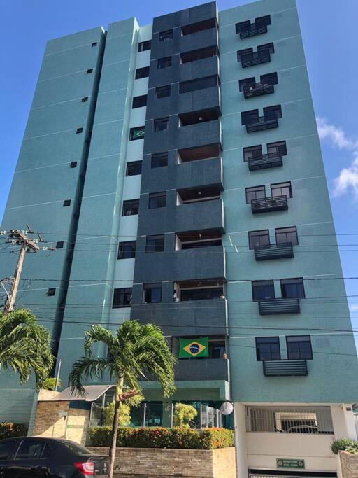 Lindo apto de 3 quartos