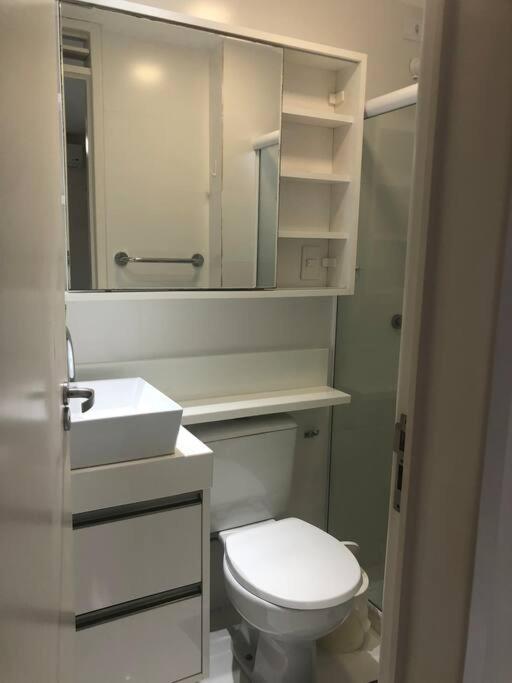 Lindo apto de 3 quartos