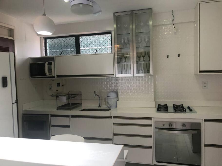 Lindo apto de 3 quartos
