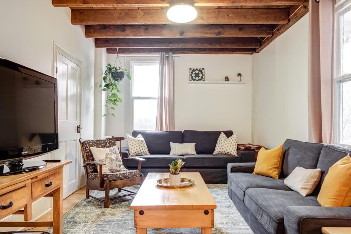 The Marigold PEC Family Farmhouse country escape