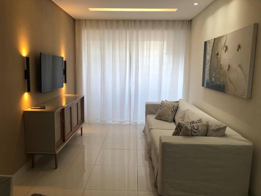 Lindo apto de 3 quartos