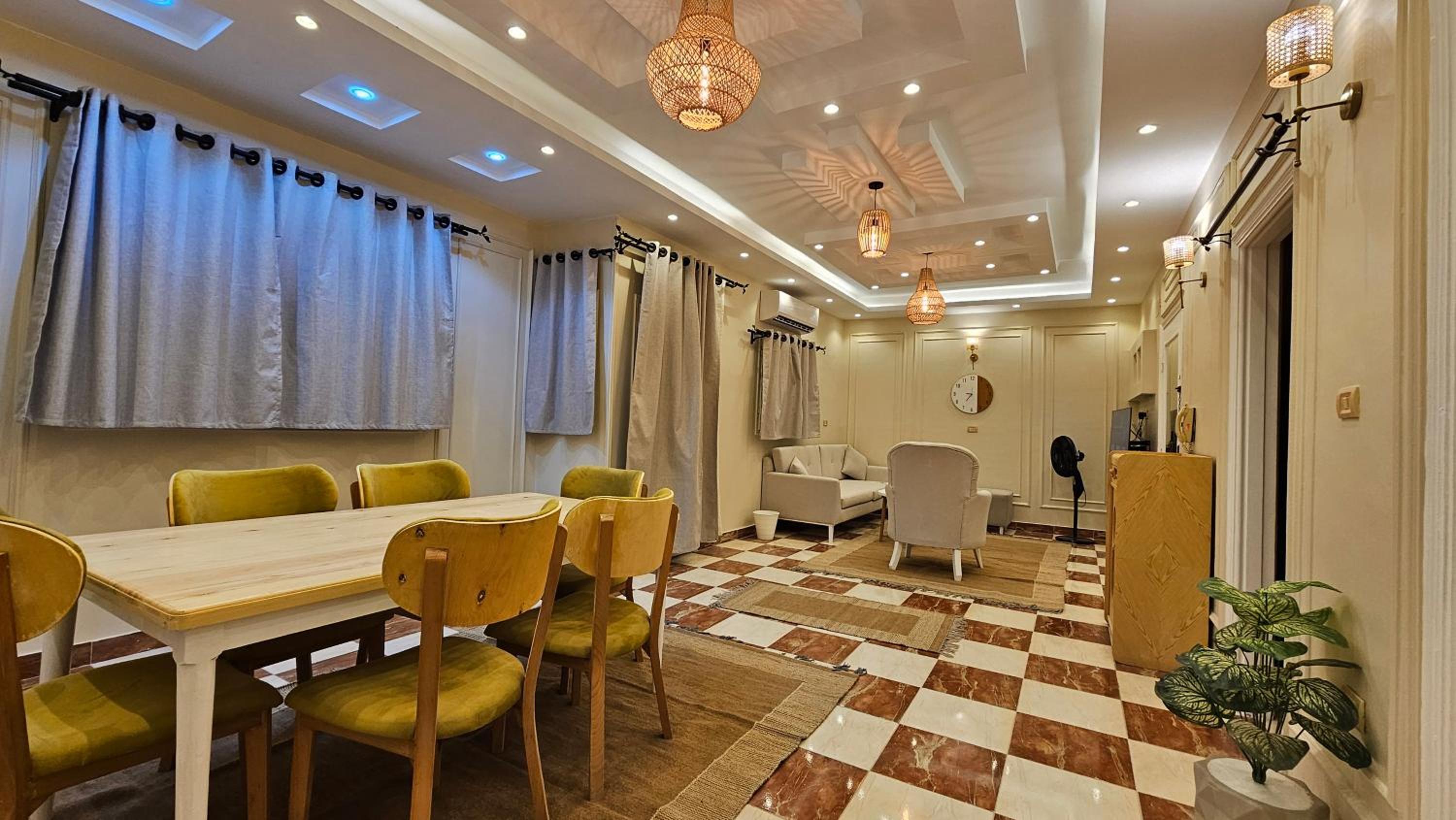 dining