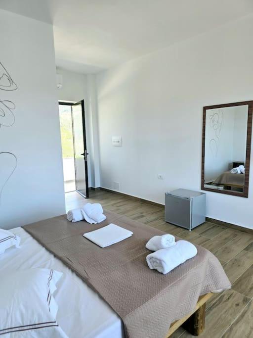 Ambelas Getaways
