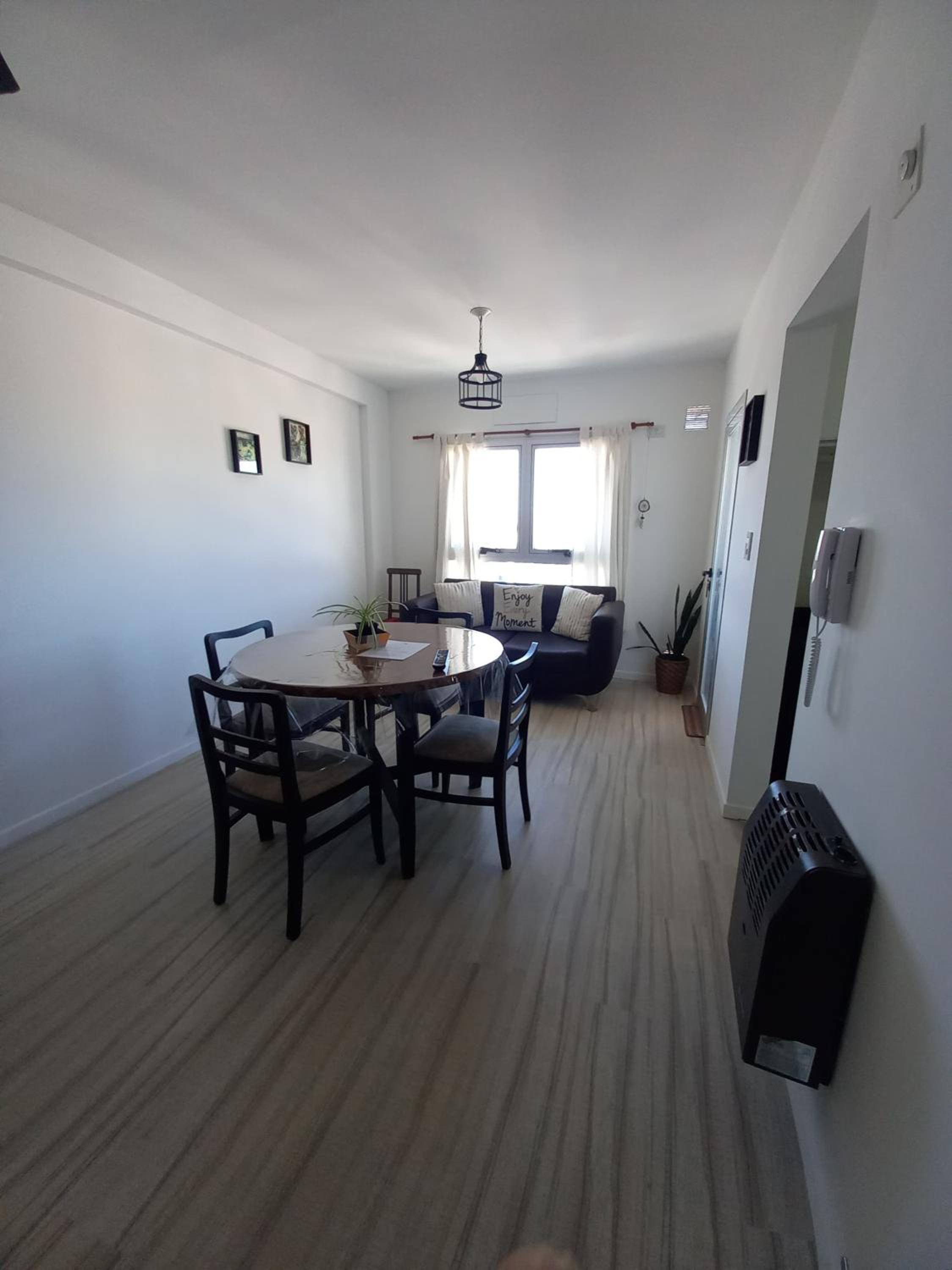 Departamento céntrico con vista al río Paraná