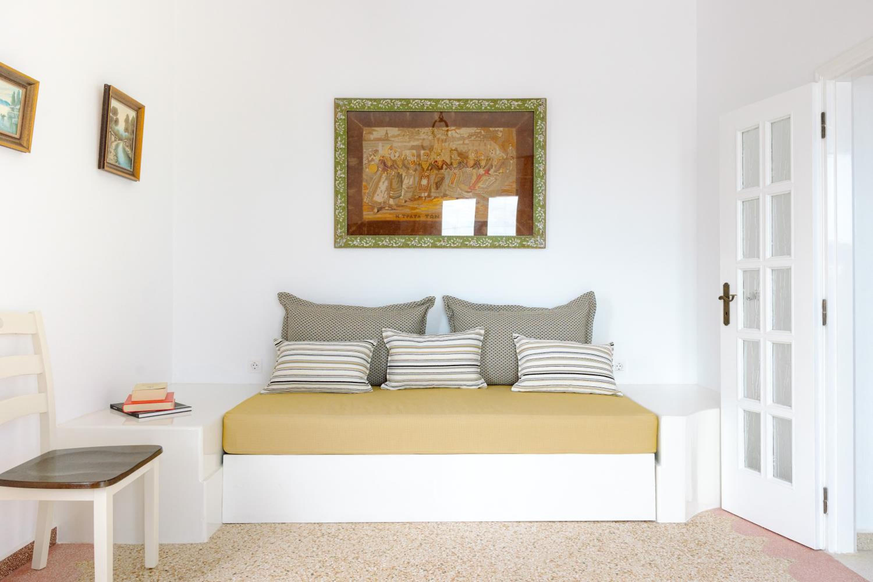 Kaminia Holiday Homes