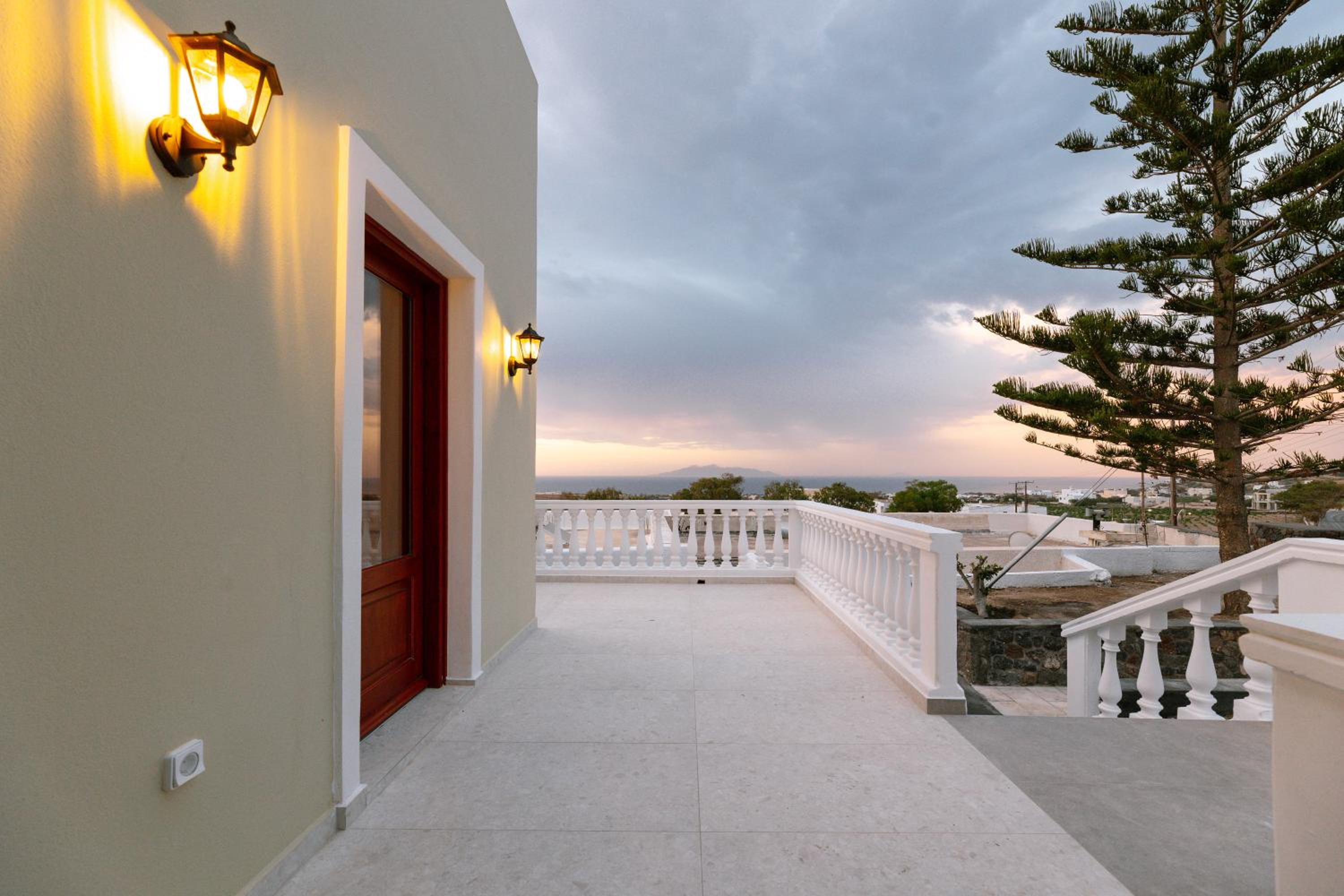 Kaminia Holiday Homes