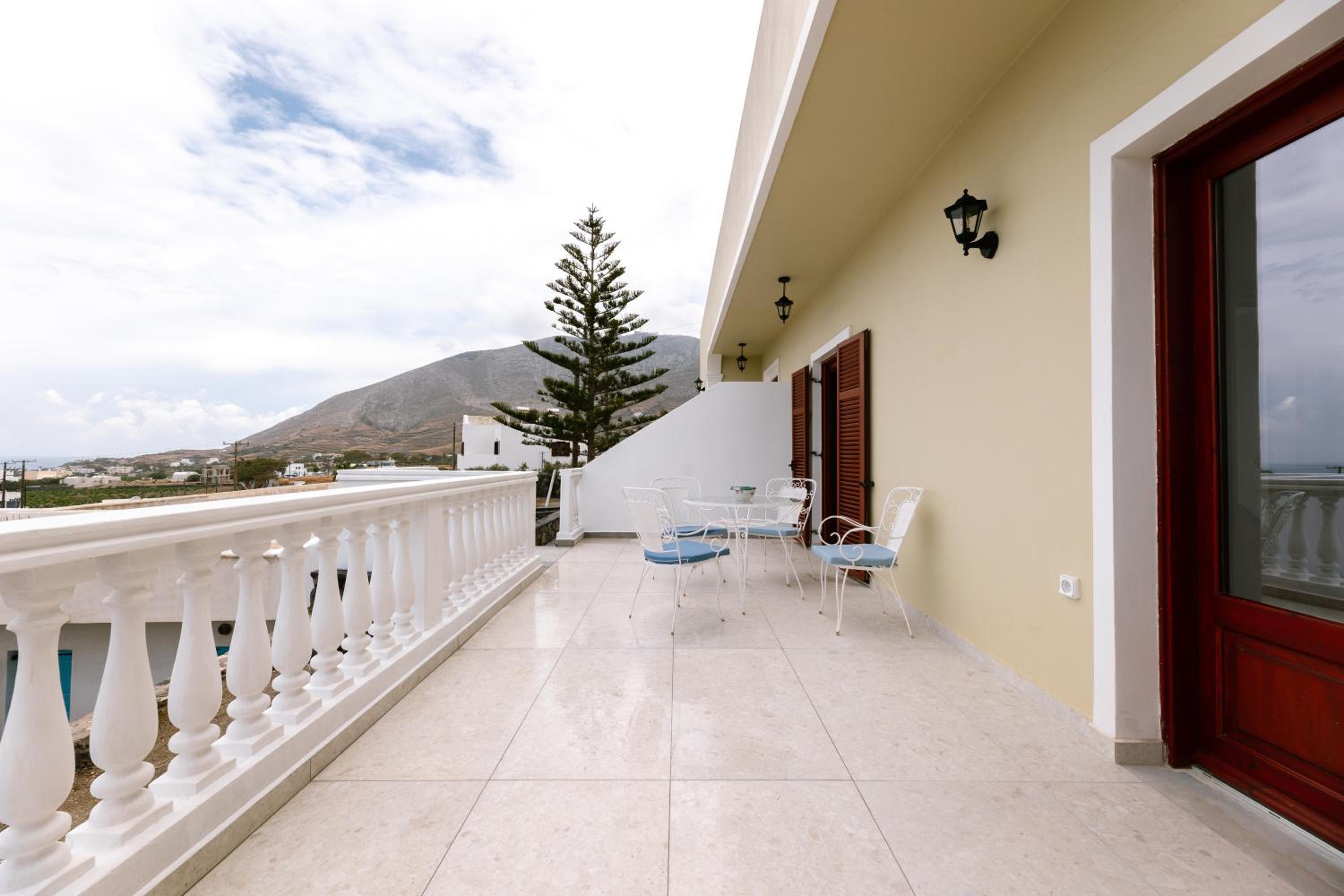 Kaminia Holiday Homes