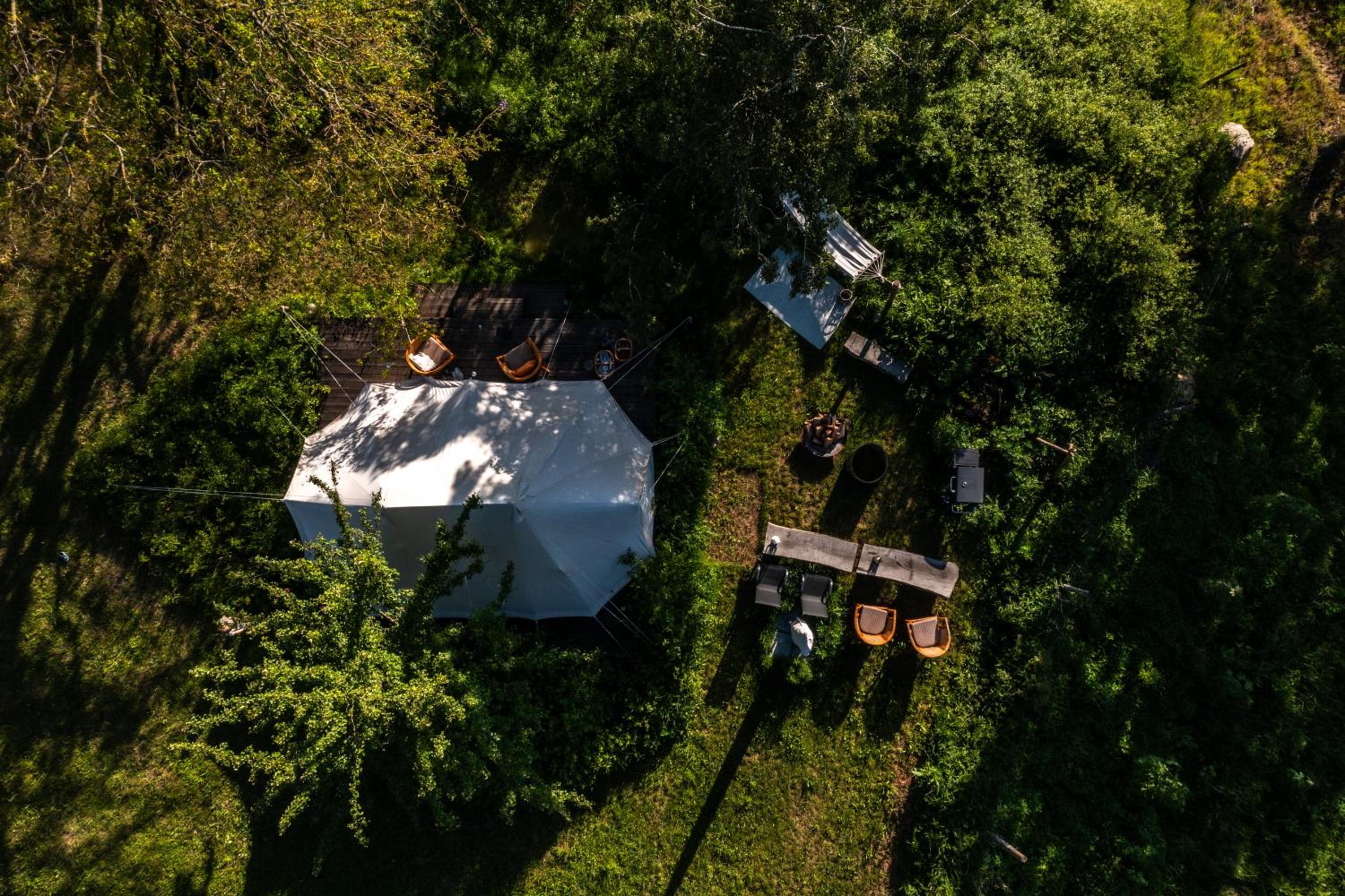 Glamping Hive