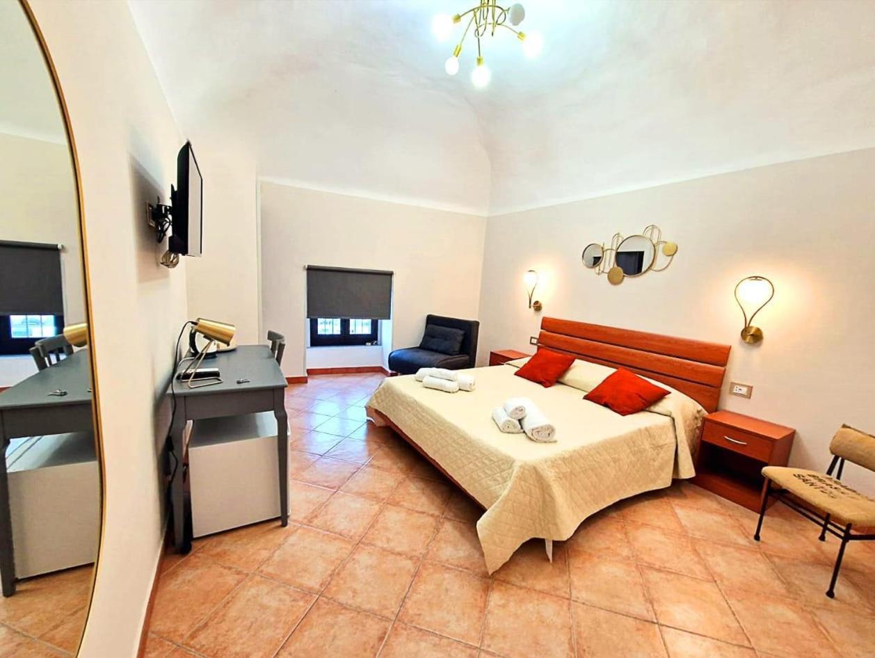 DaMa Rooms