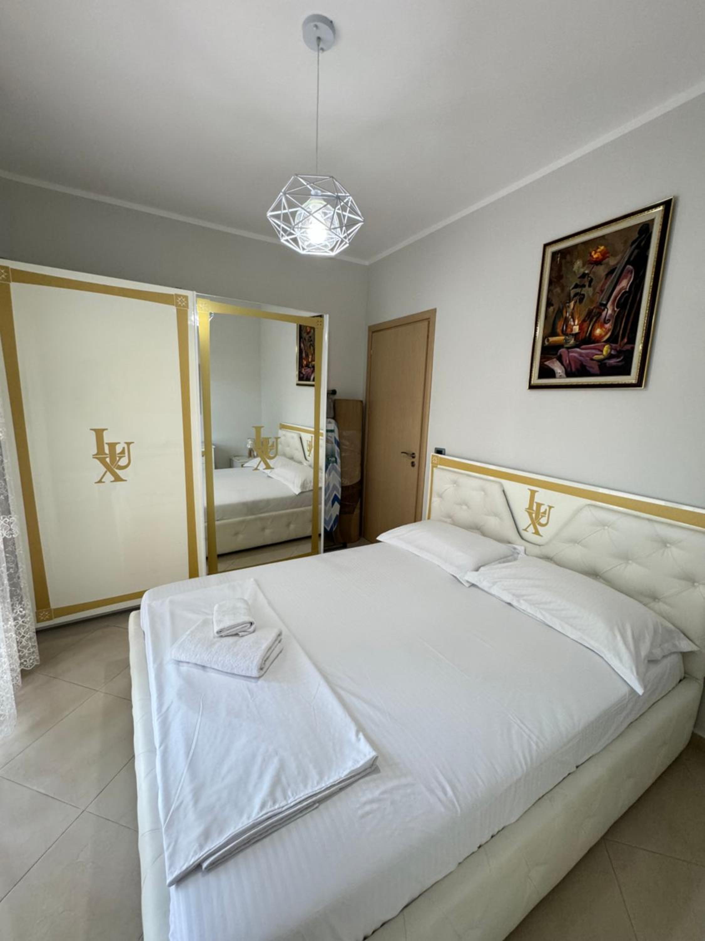 Vlora Centre Lions Gate 1
