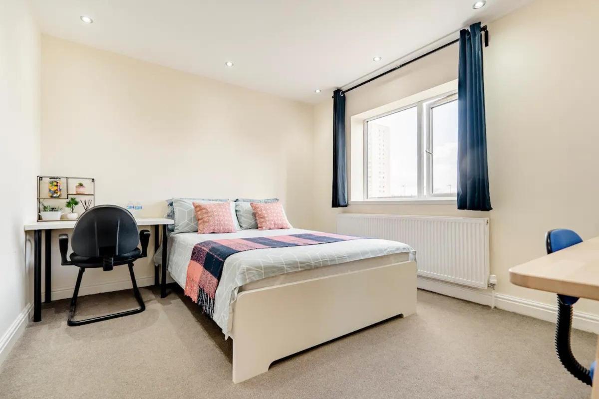 Quiet Private Homestay, Central Birmingham view 4