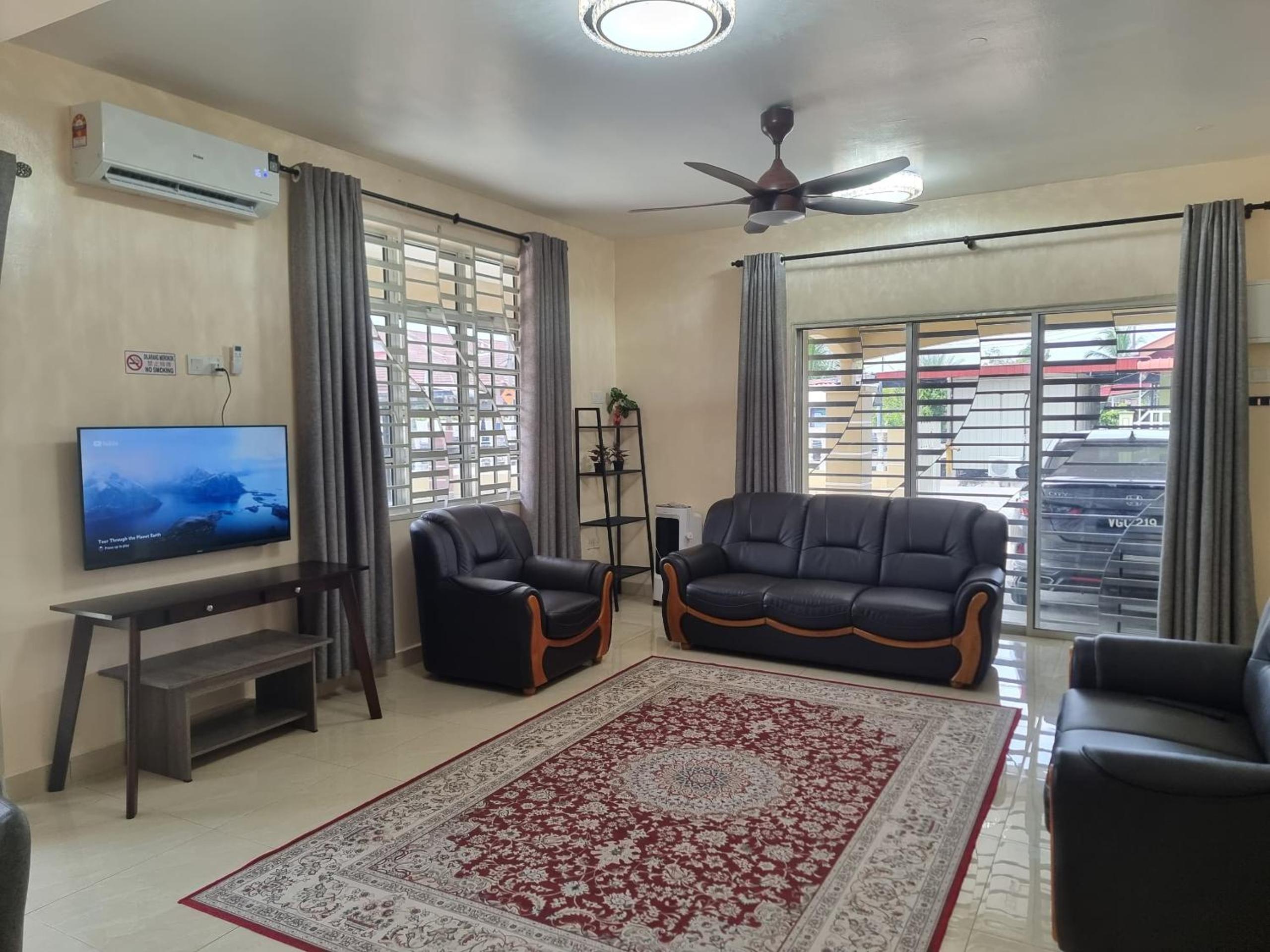 D' Serdang Homestay kepala batas Penang