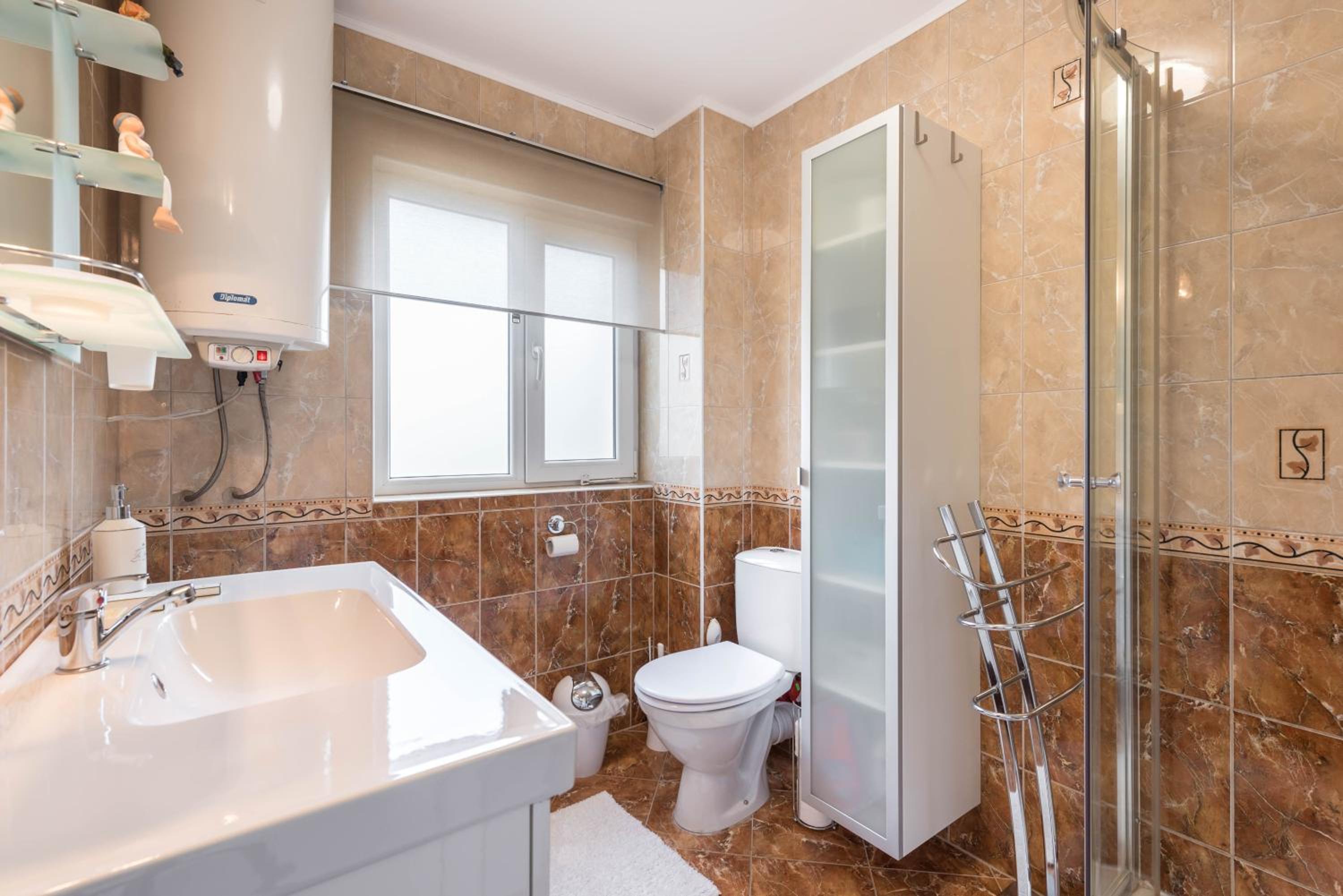 Villa Azur- Sea View Luxury with Pool near Balchik