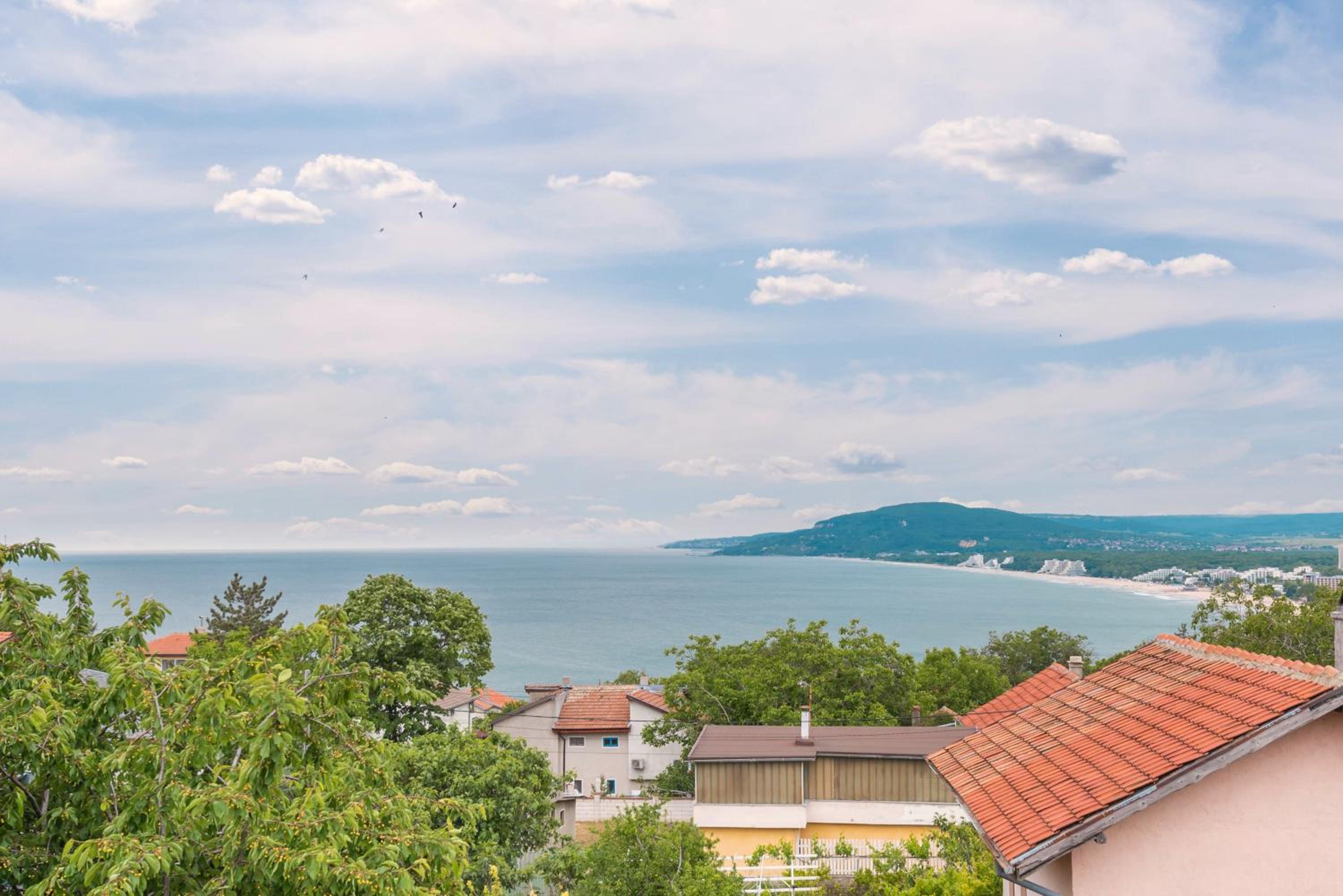Villa Azur- Sea View Luxury with Pool near Balchik