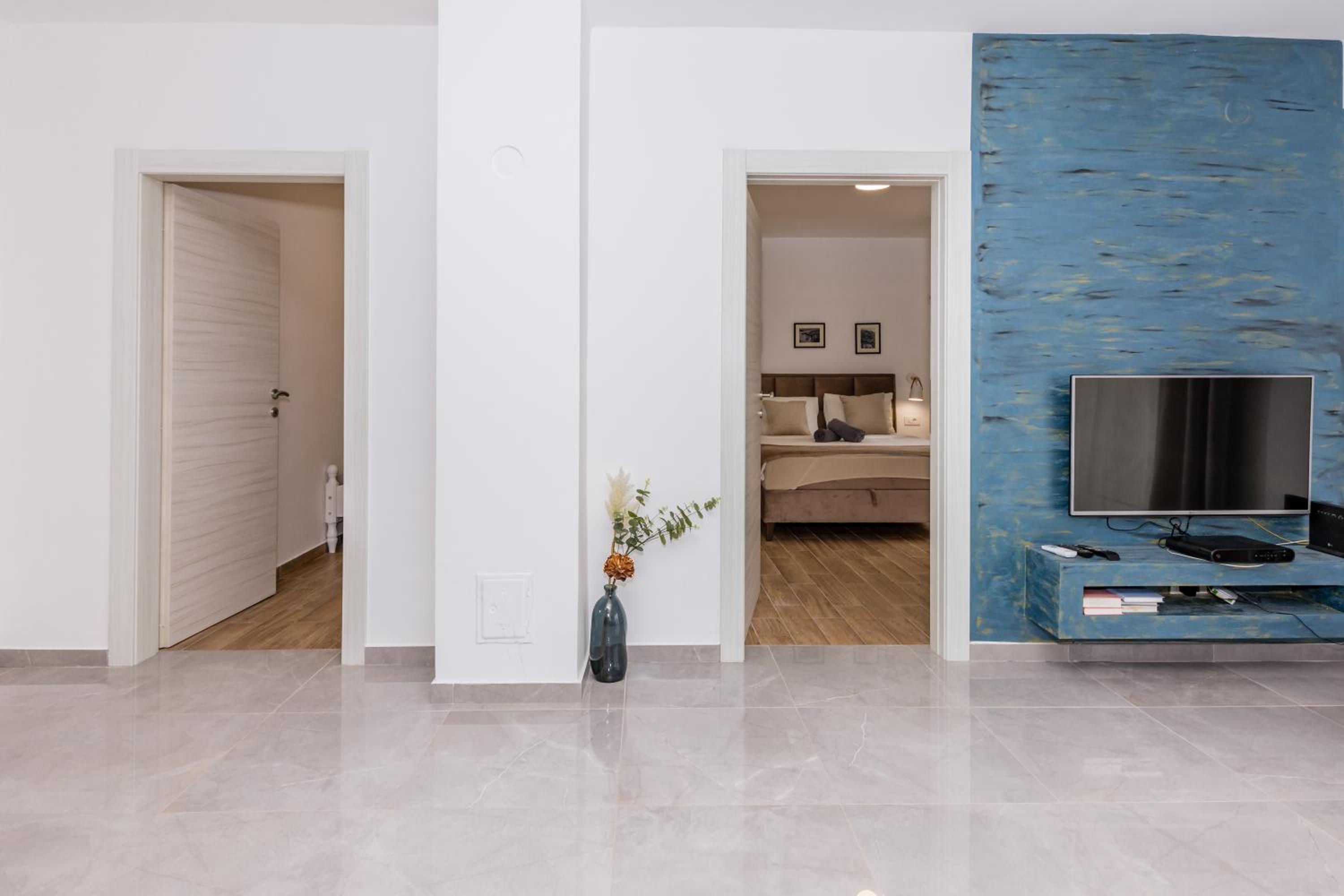 Paun apartment