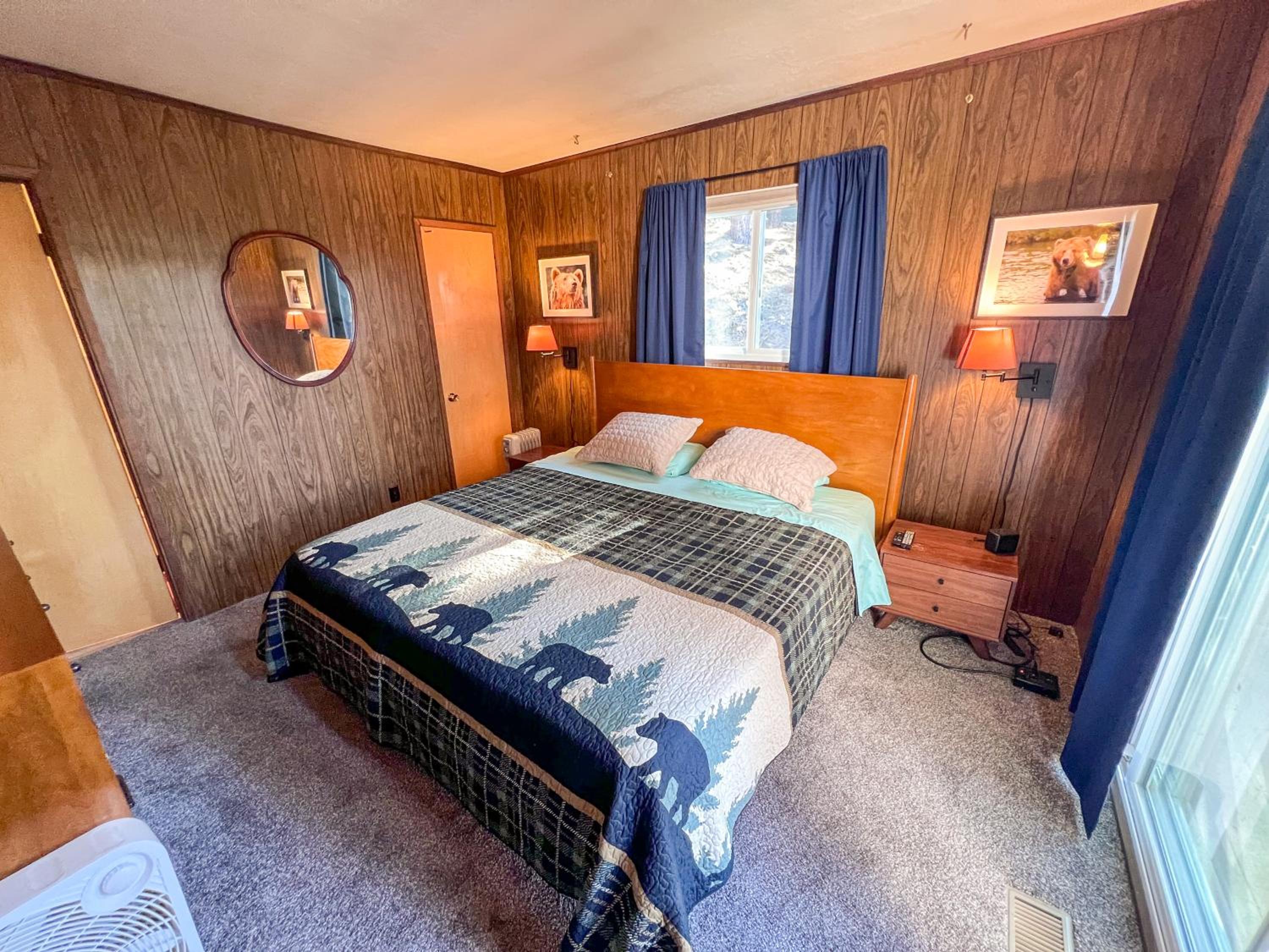 ITH Big Bear Lake Hostel & Lodge