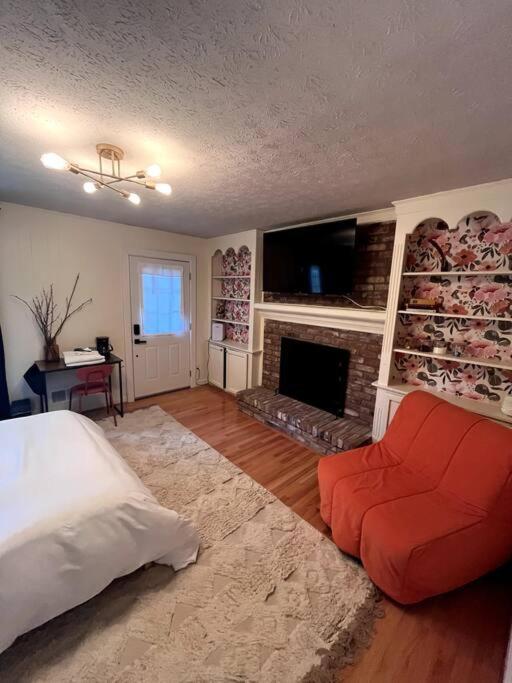 Shallow Creek Suite view 3