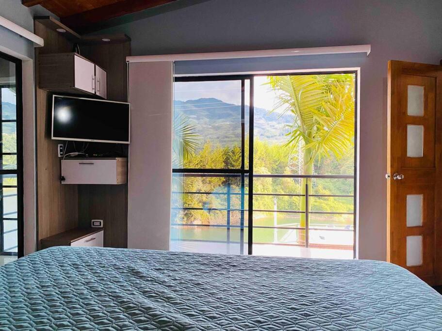 Lux Guatape Lakeside Retreat Cabin Jacuzzi