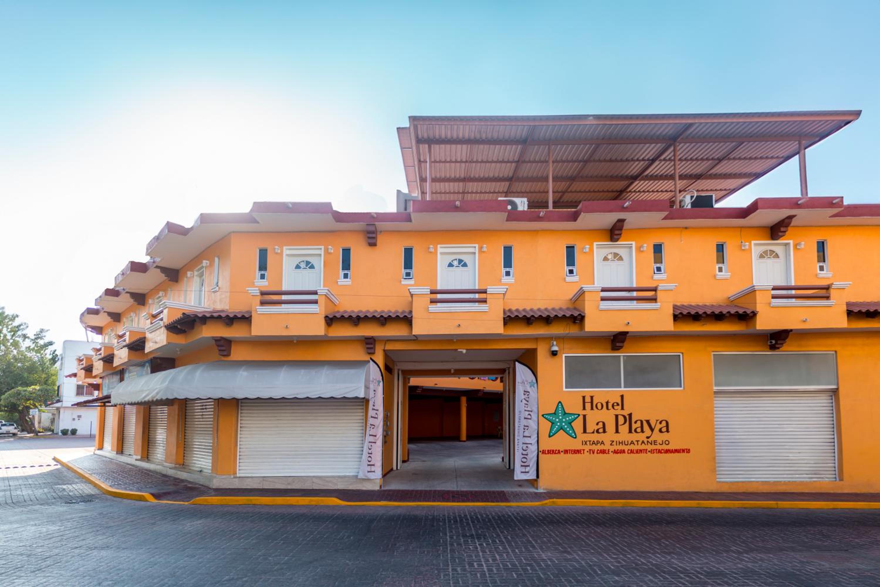 Hotel OYO Hotel La Playa - Image 1