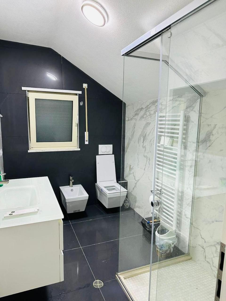 Rezidenca Dozhlani with Private Pool & Yard