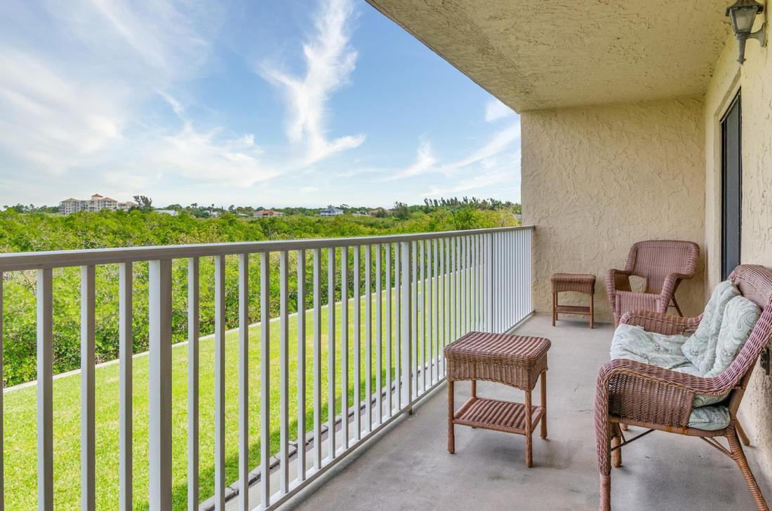 Coastal Bliss Apartment view 4