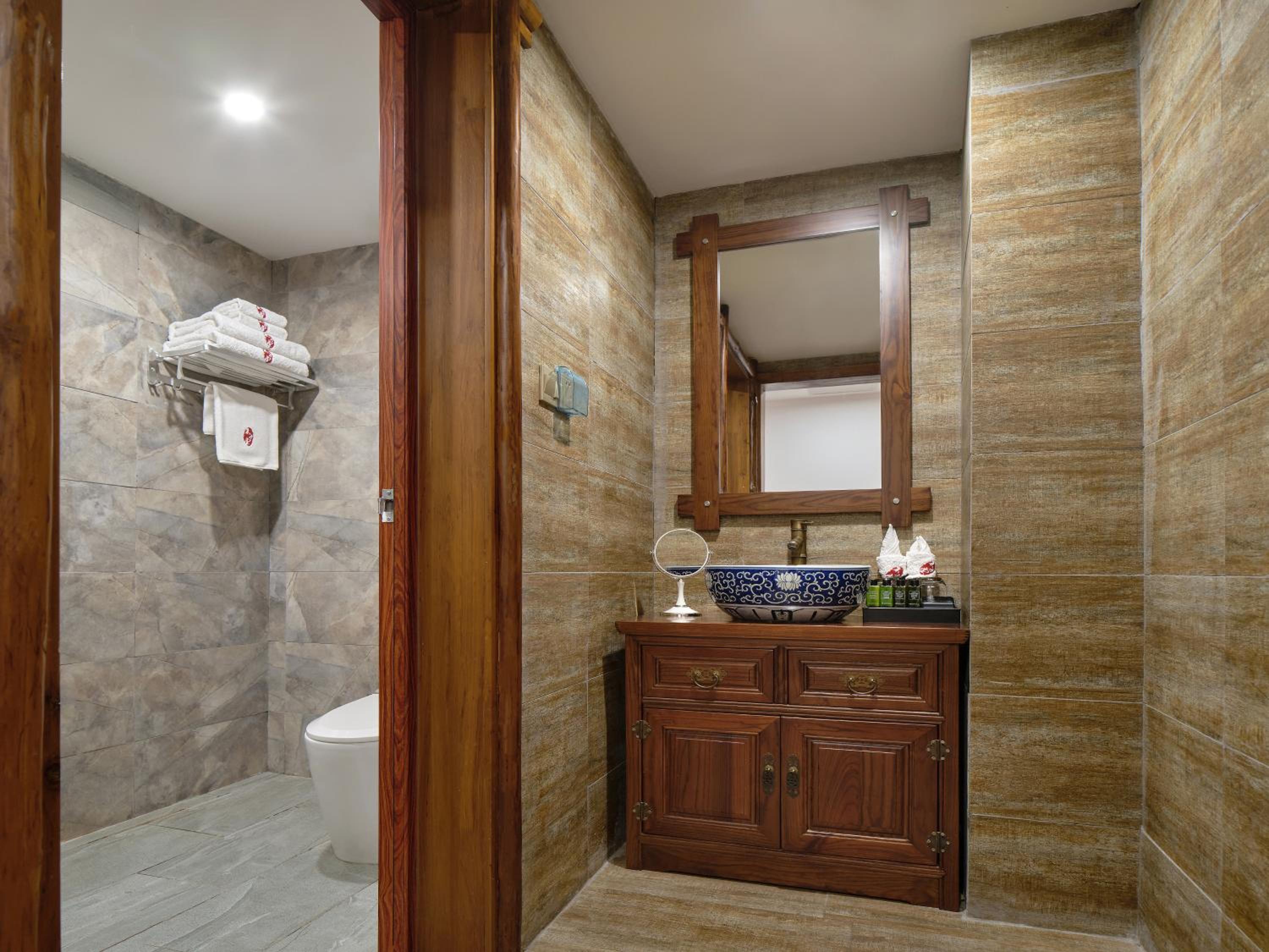 Lee's Boutique Resort & Including free breakfast and free pick-up service