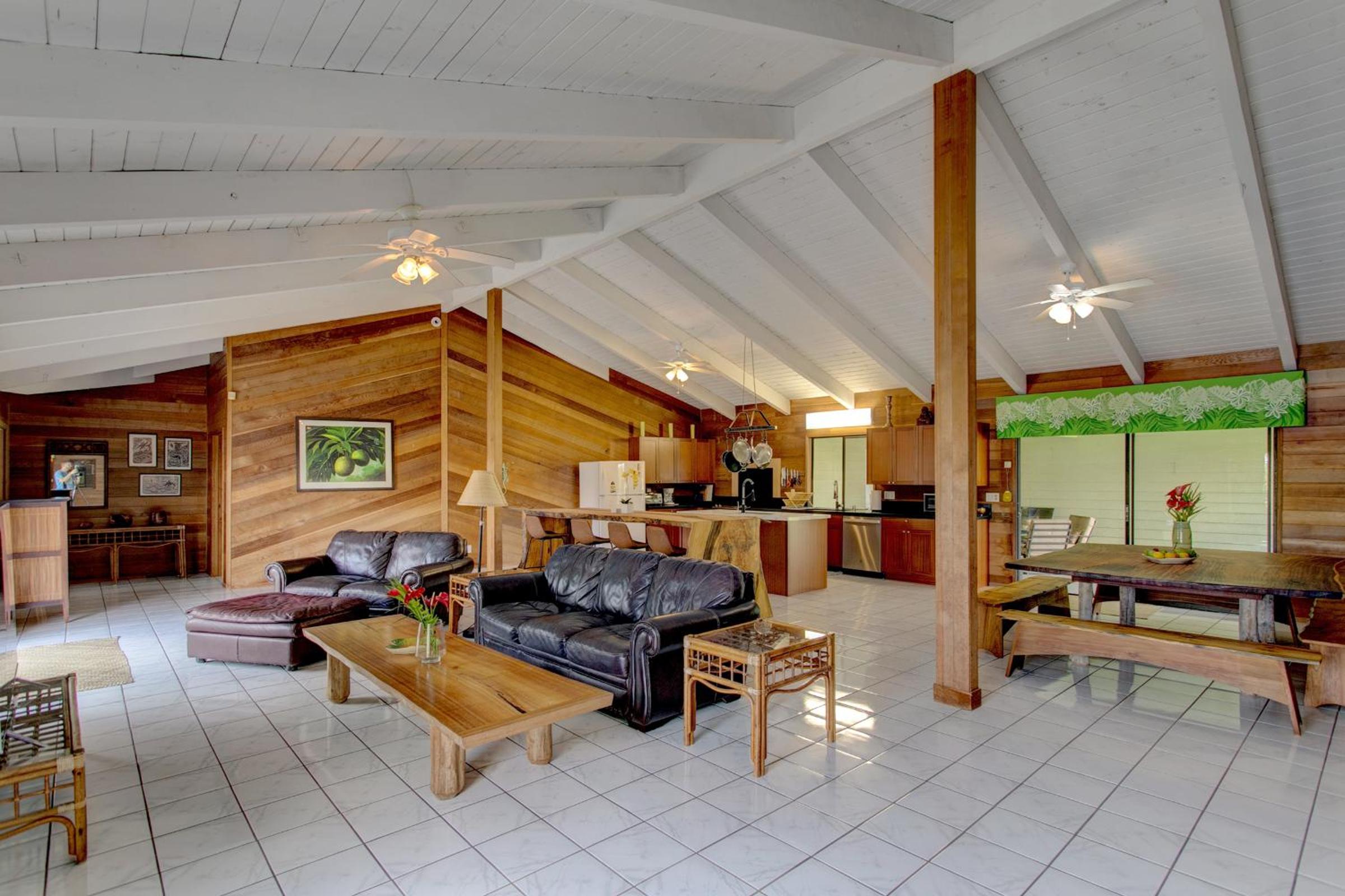 Pool house in paradise view 3