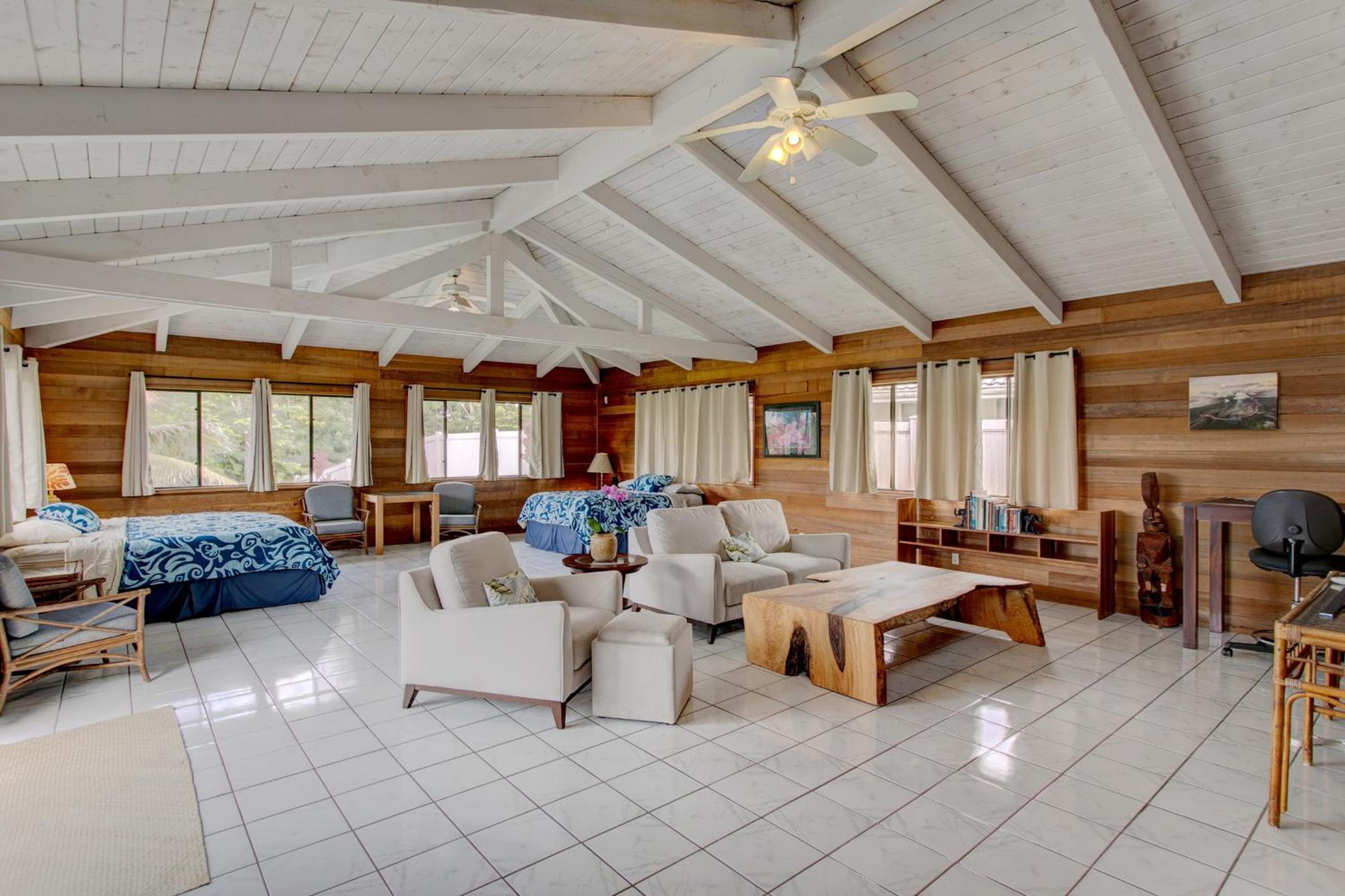 Pool house in paradise view 4