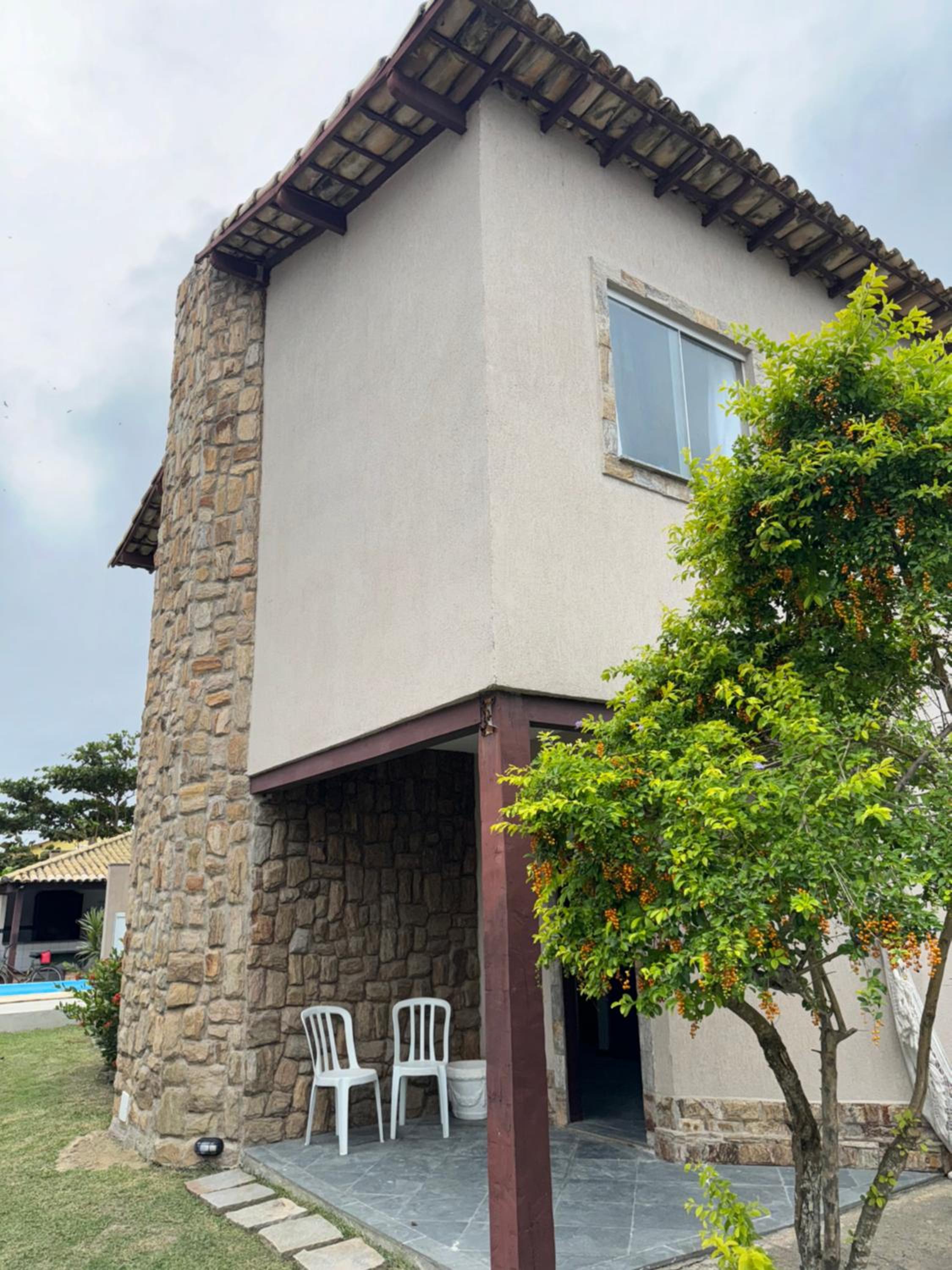 Casa charmosa na Praia do Foguete, 3 quartos, pé na areia