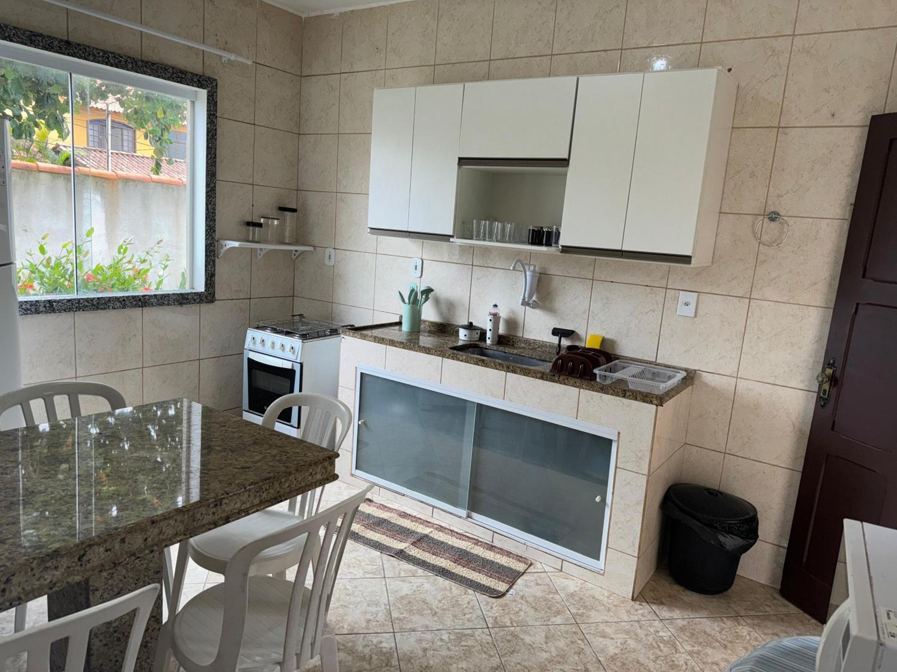 Casa charmosa na Praia do Foguete, 3 quartos, pé na areia