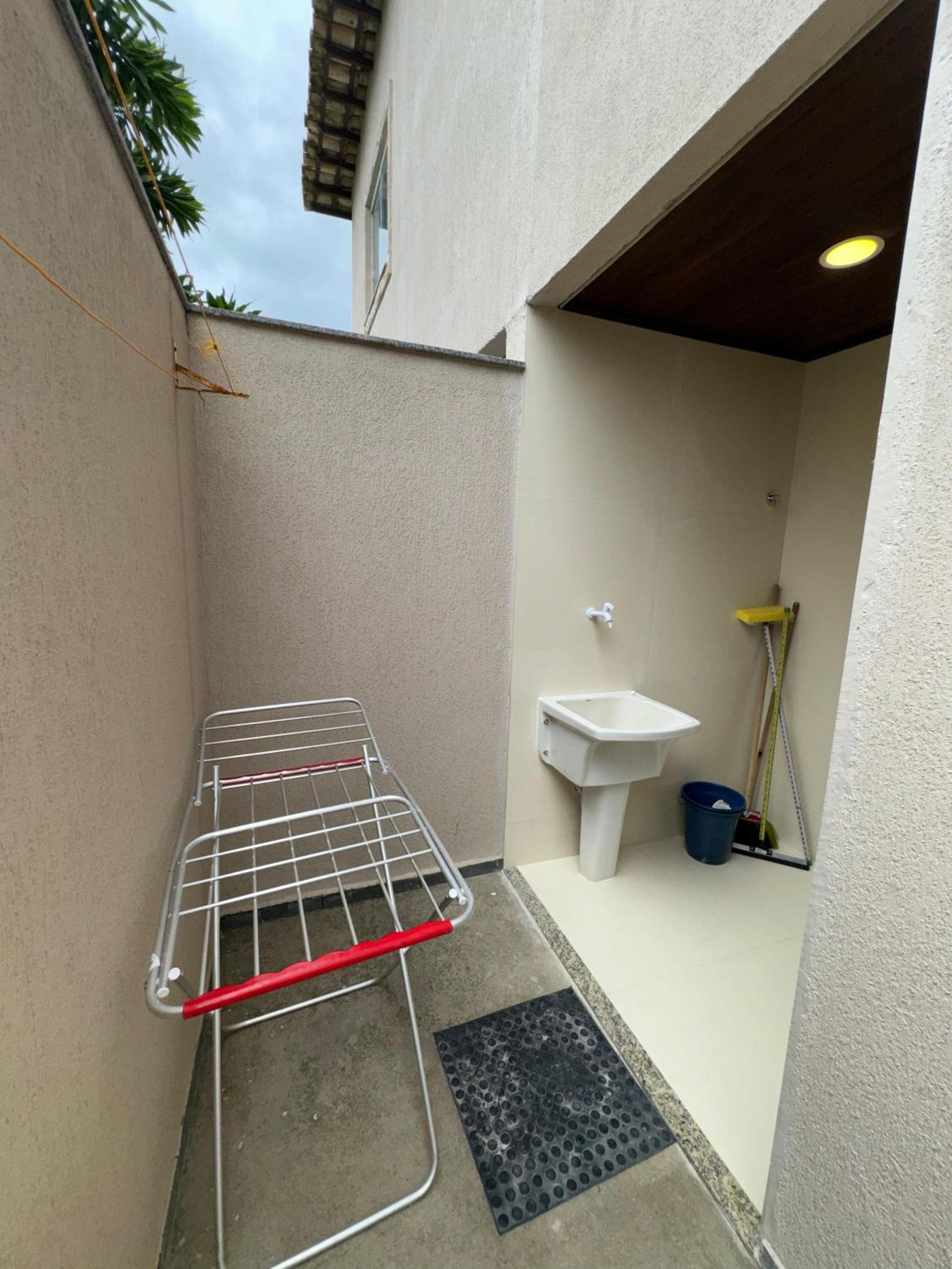 Casa charmosa na Praia do Foguete, 3 quartos, pé na areia